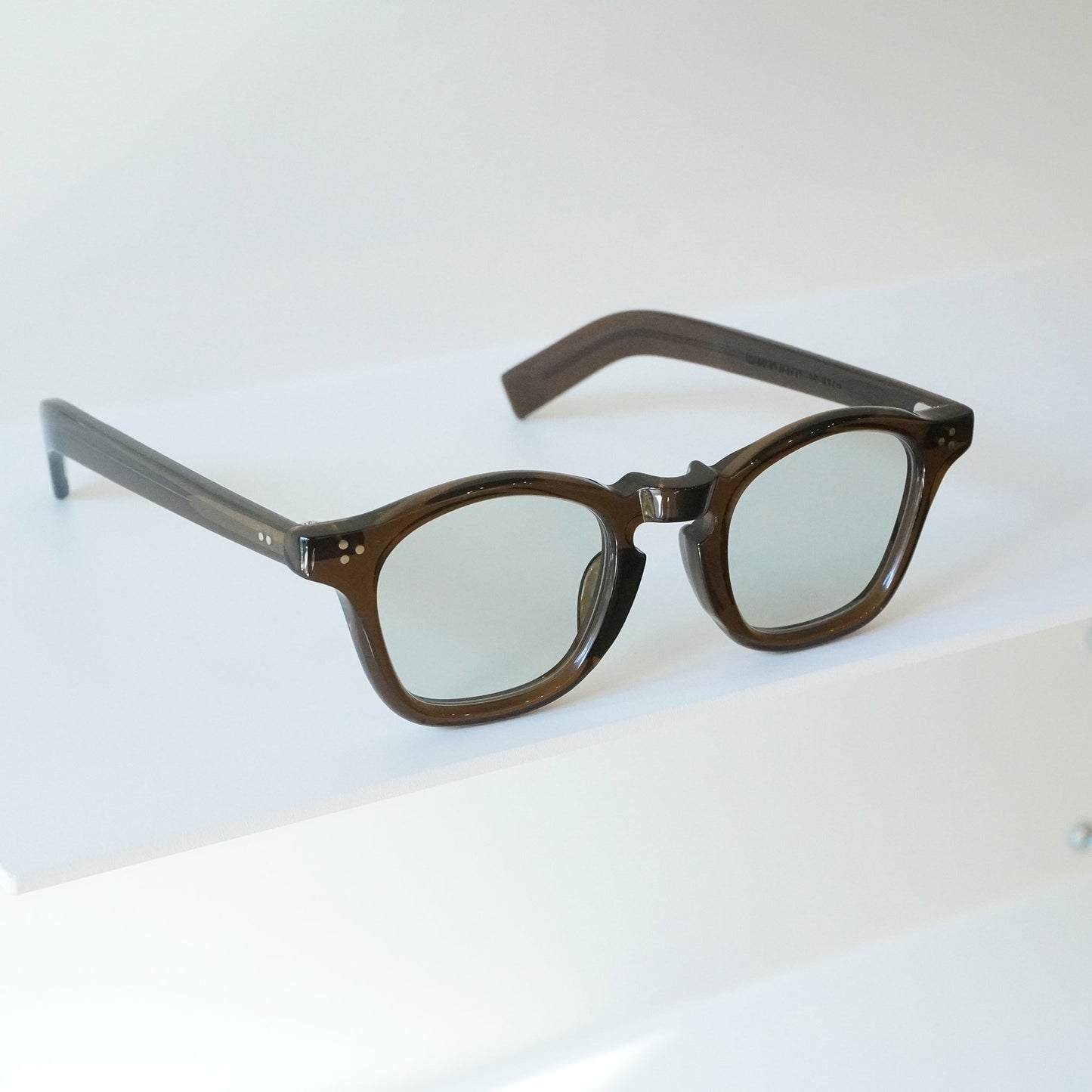 GP-05 (whisky - Lens: GREEN)