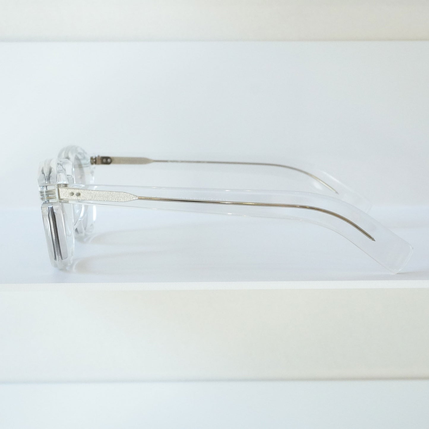 GP-23 (crystal - Lens: BROWN)