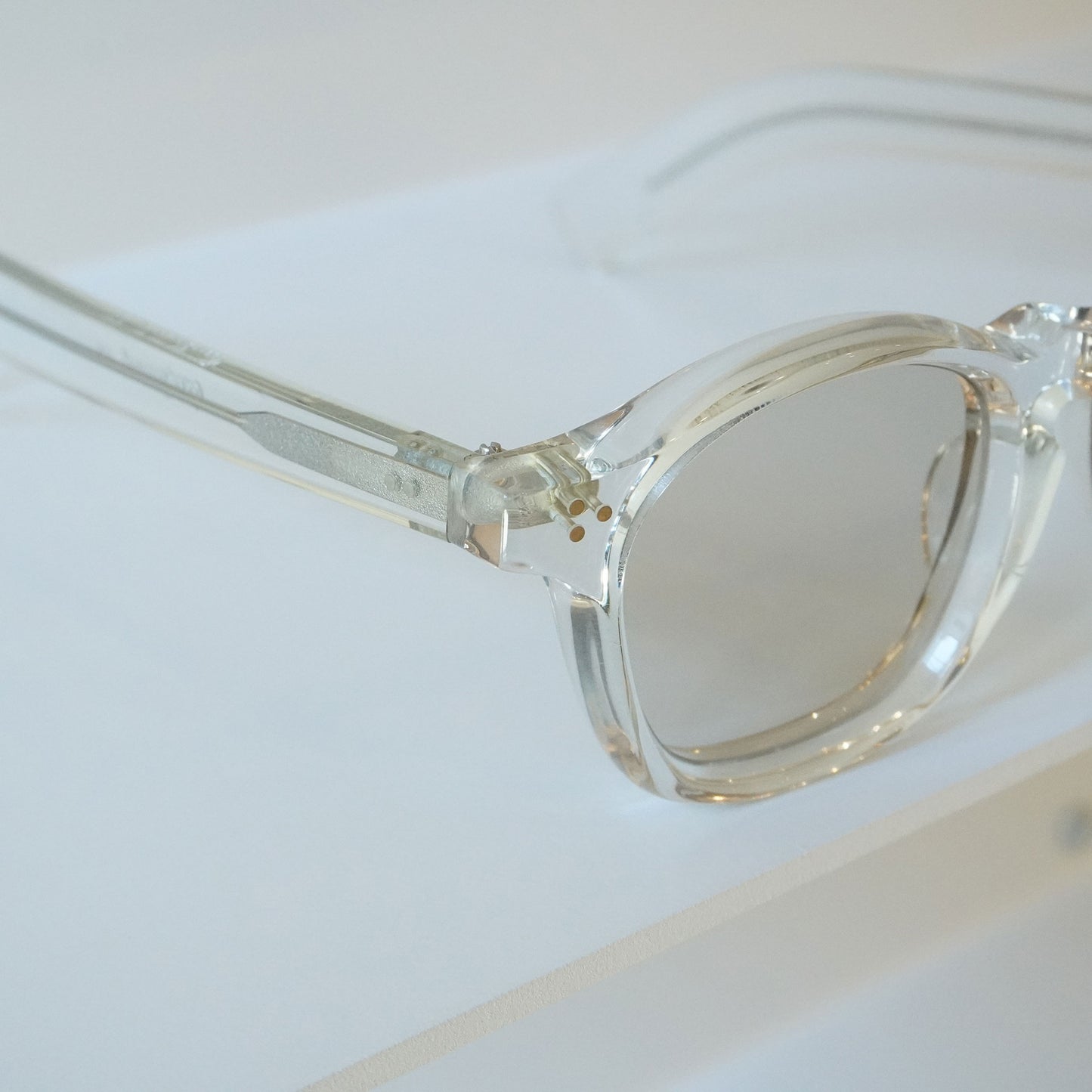 GP-23 (crystal - Lens: BROWN)