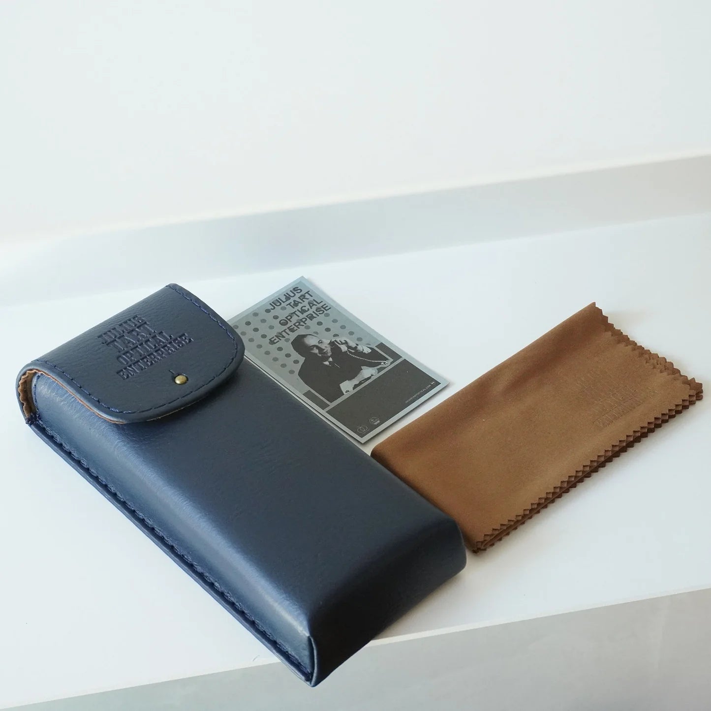 AR 46□24 (BROWN CRYSTAL2)