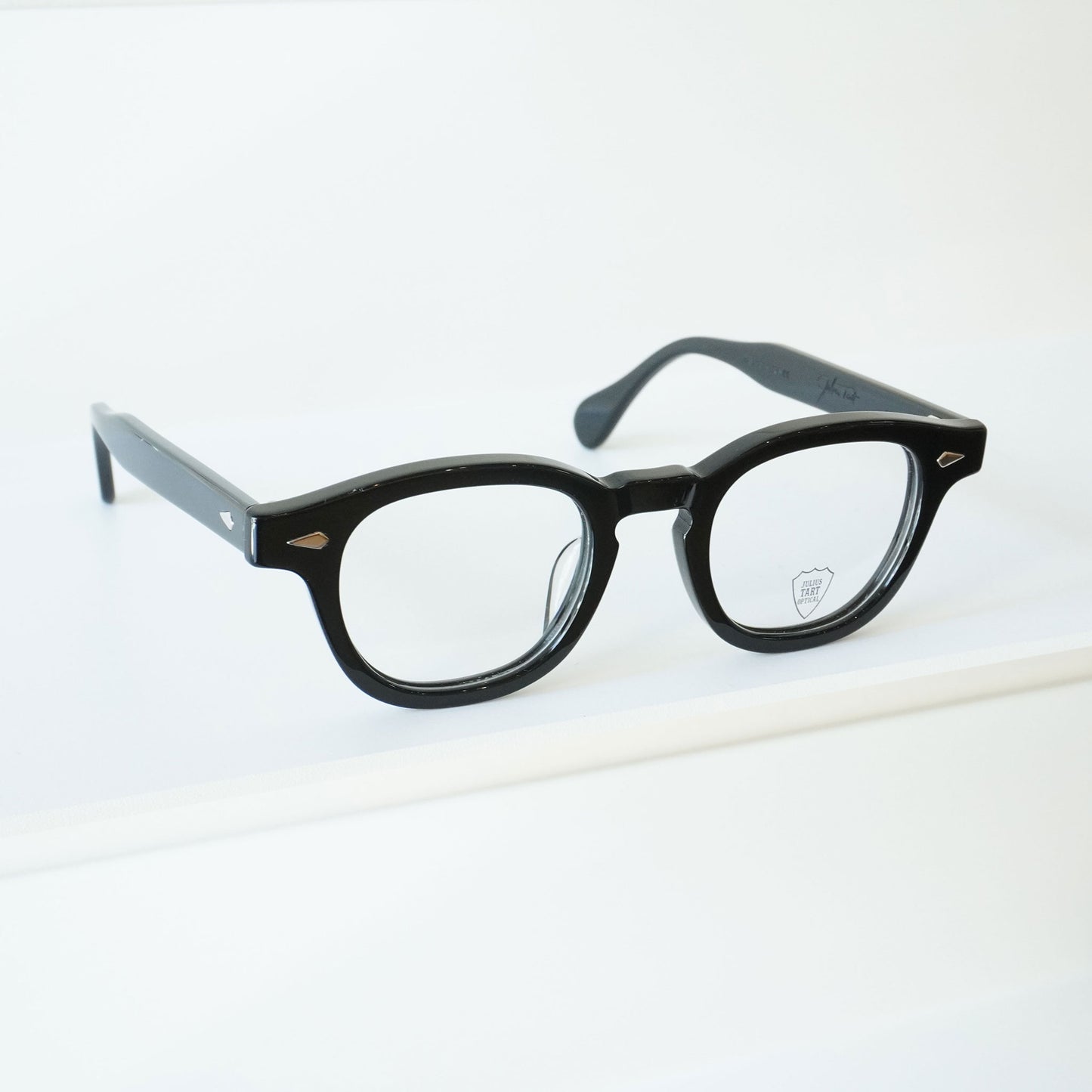 AR 46□22 (Black)