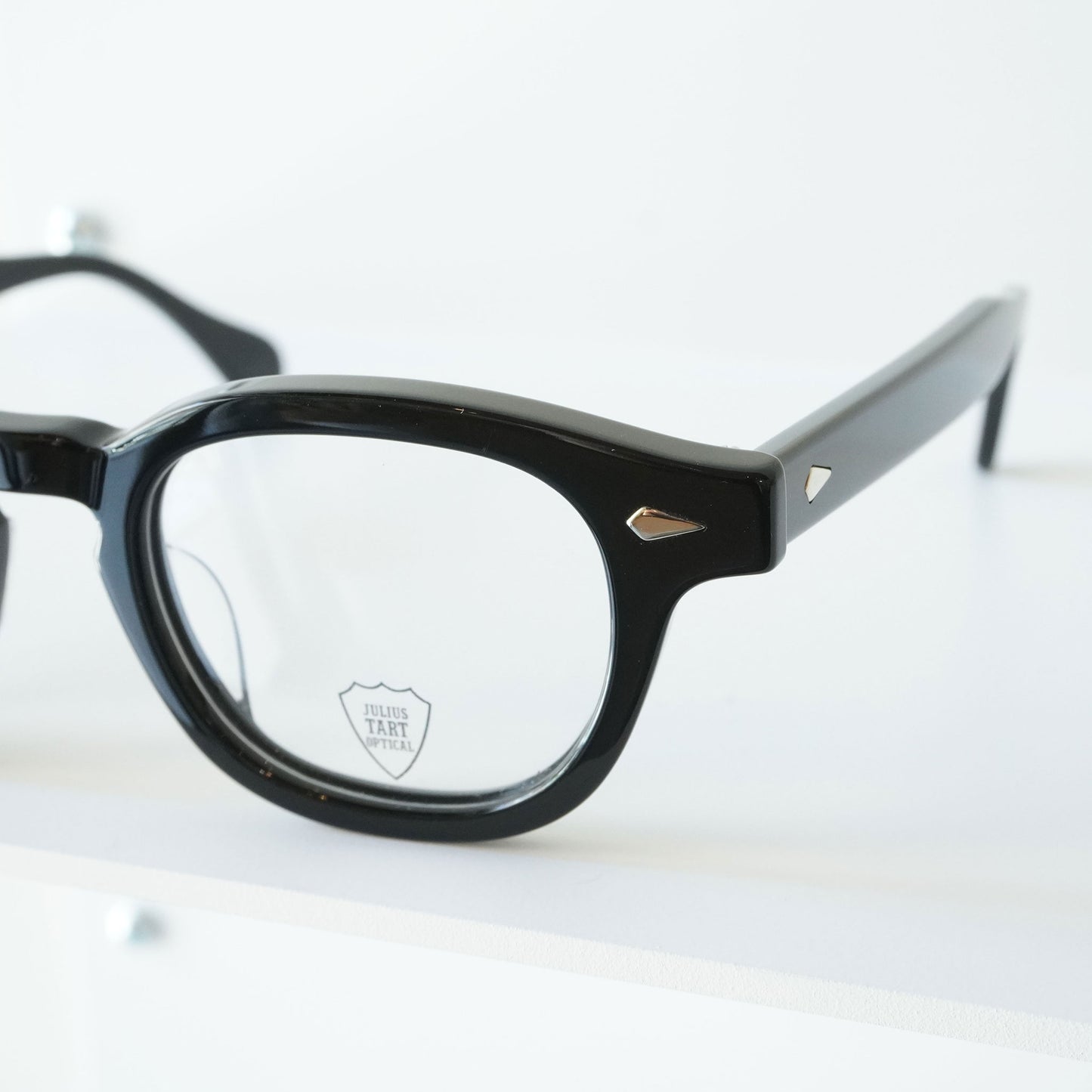 AR 46□22 (Black)