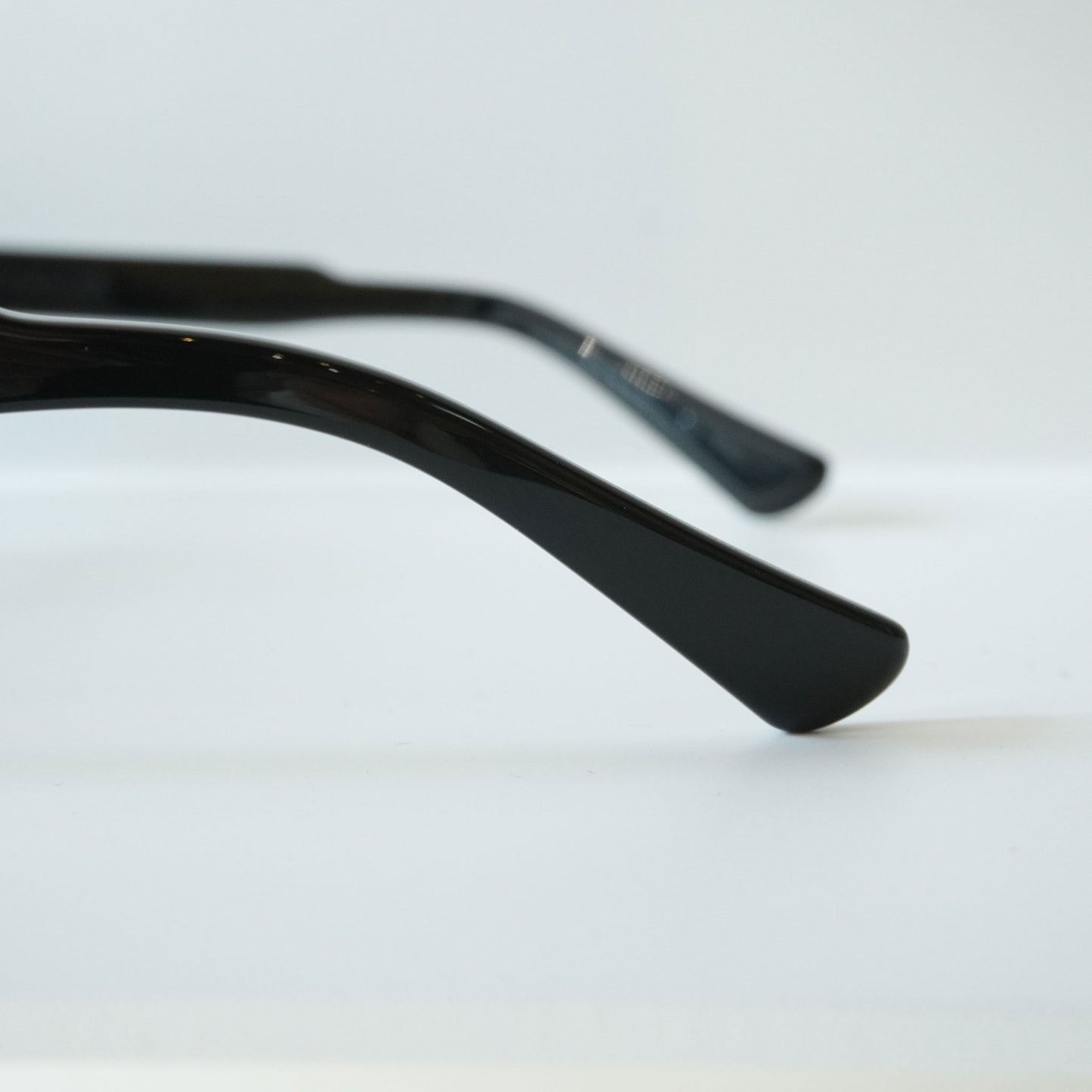 DART (Black)