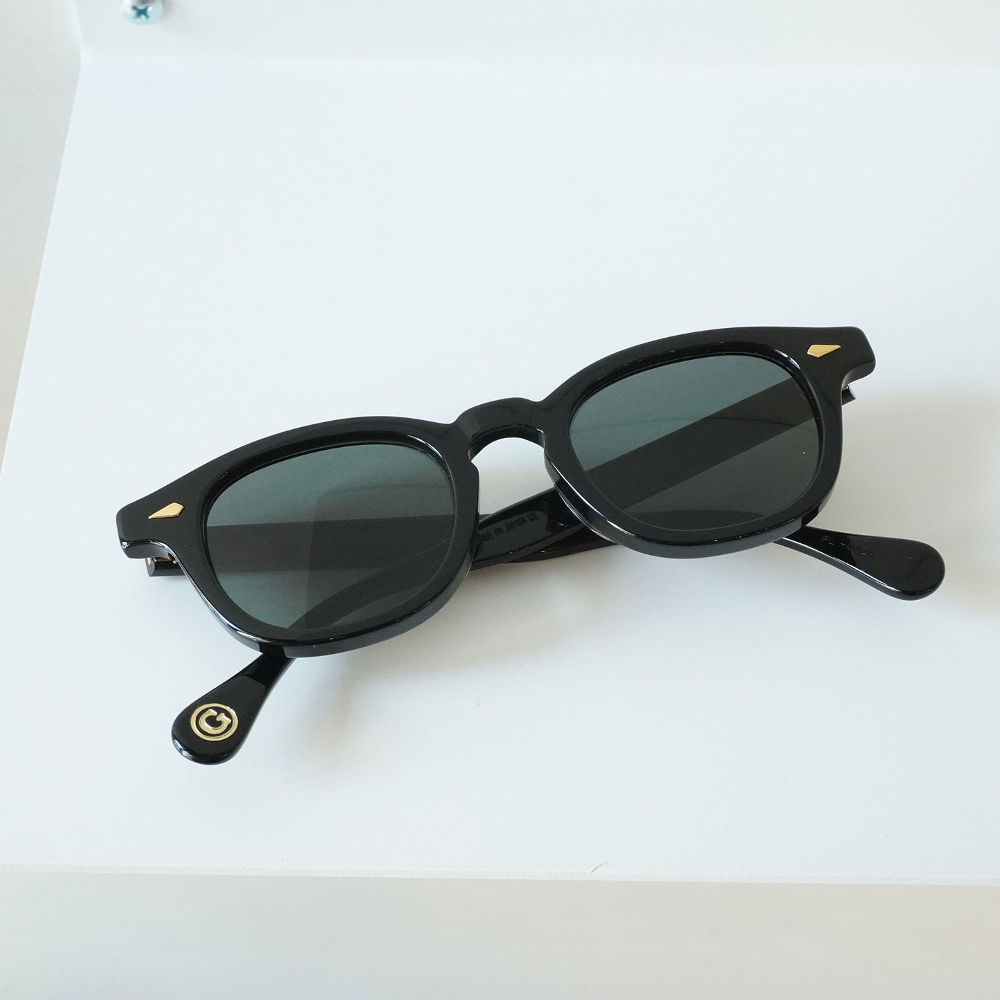 AR GOLD 46□22 (BLACK)