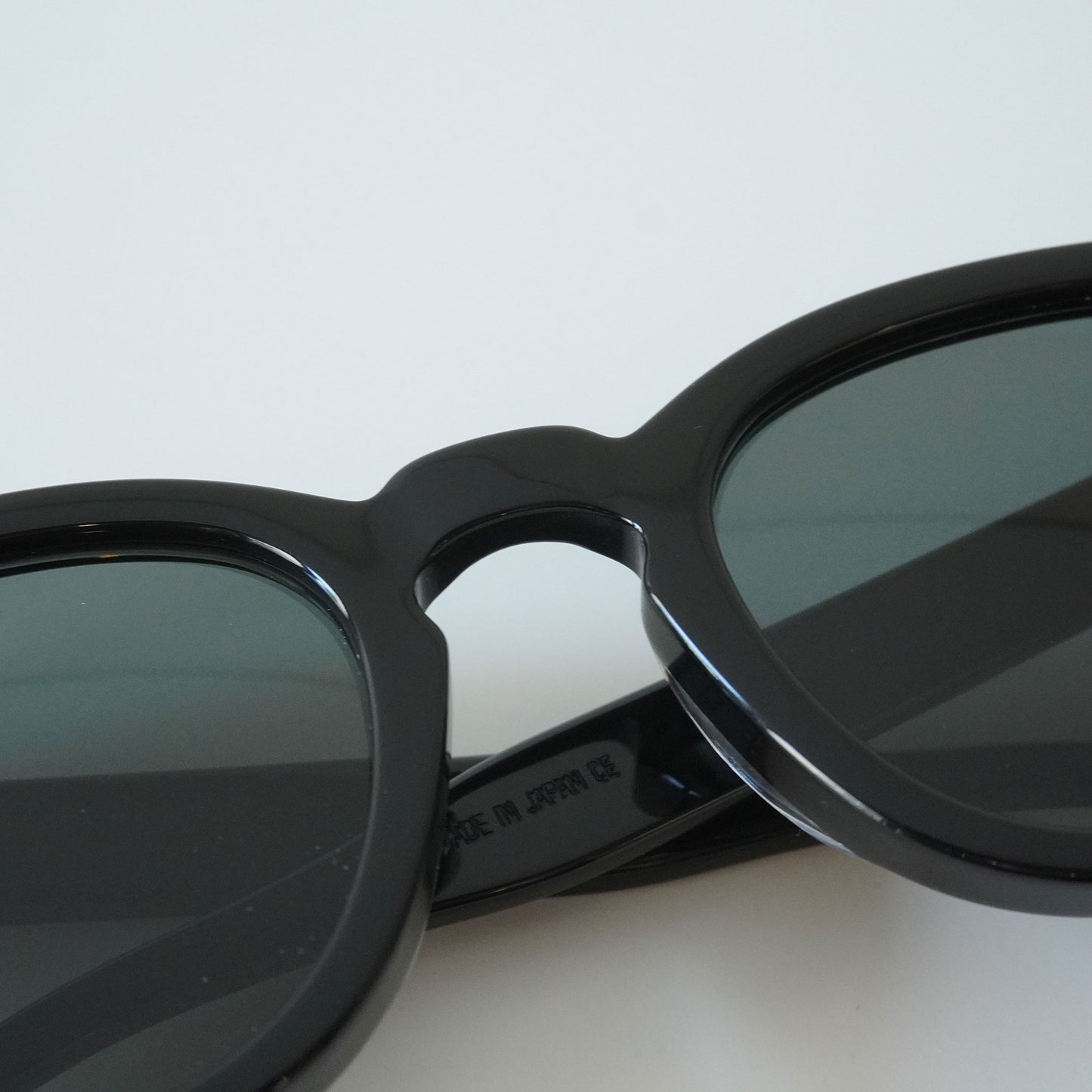 AR GOLD 46□22 (BLACK)