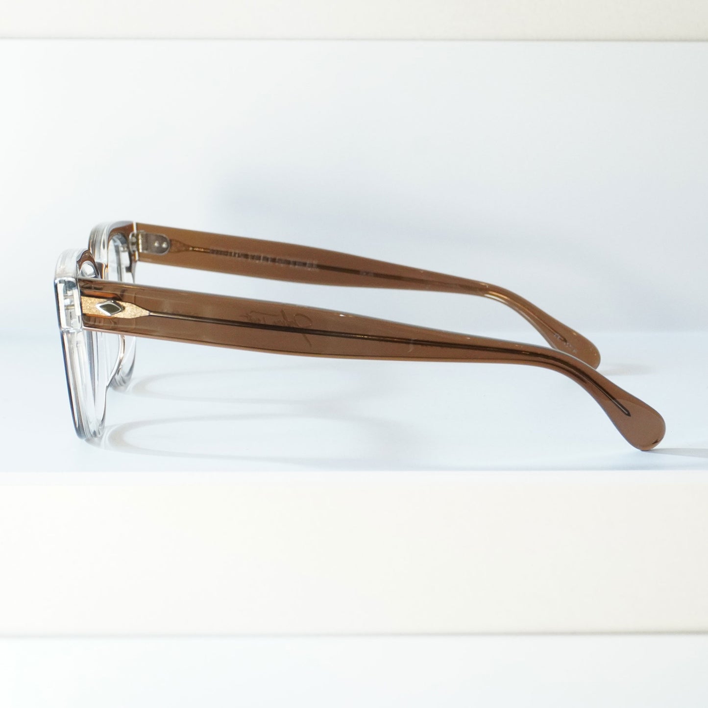 BRYAN 46 (BROWN CRYSTAL 2)