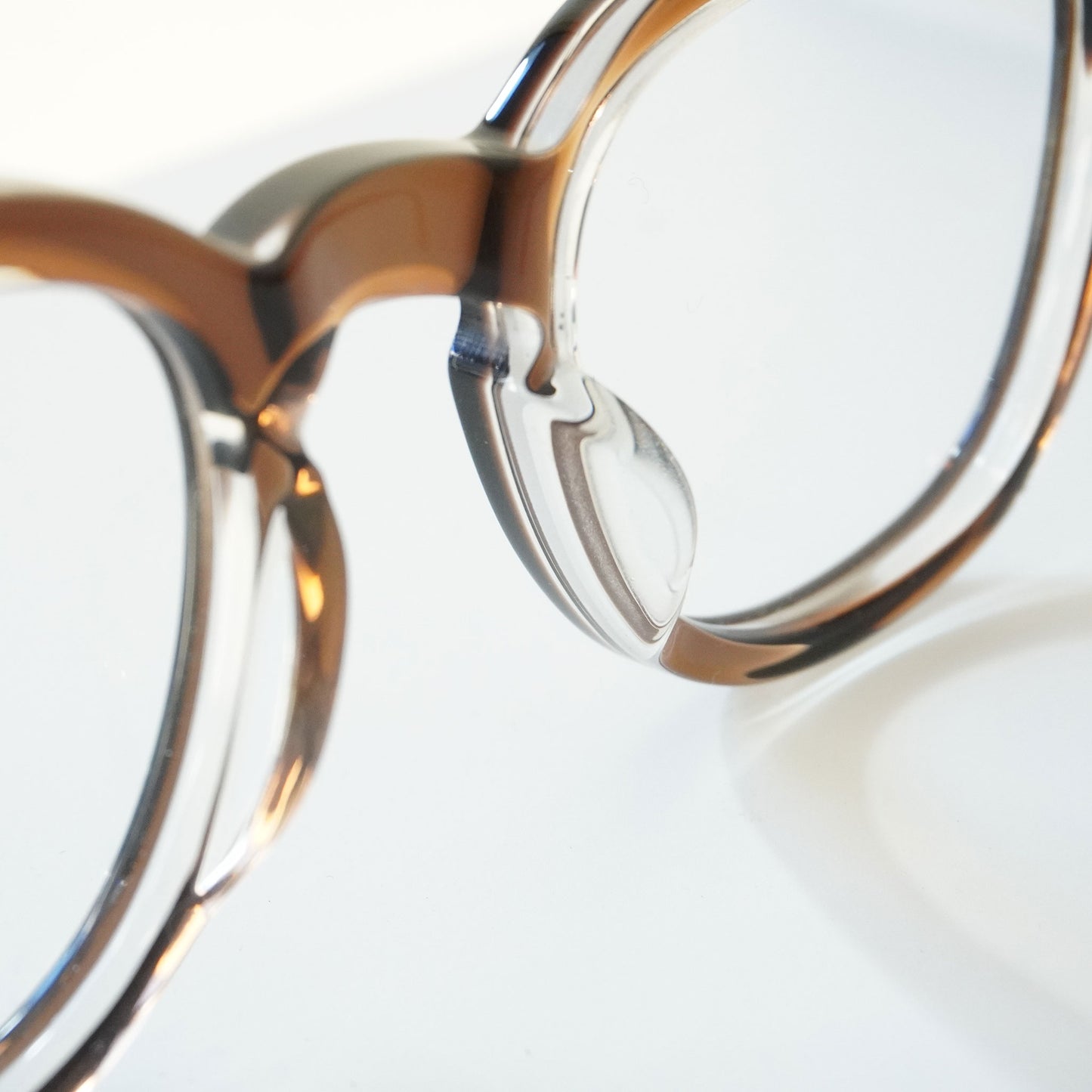 BRYAN 46 (BROWN CRYSTAL 2)