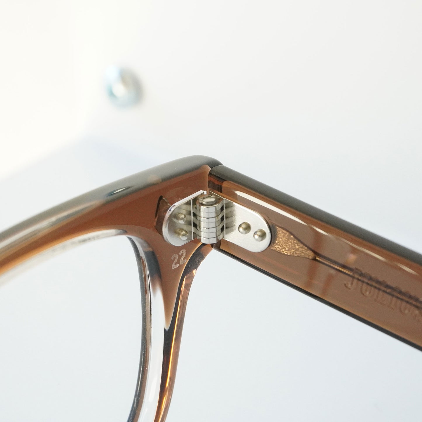 BRYAN 46 (BROWN CRYSTAL 2)