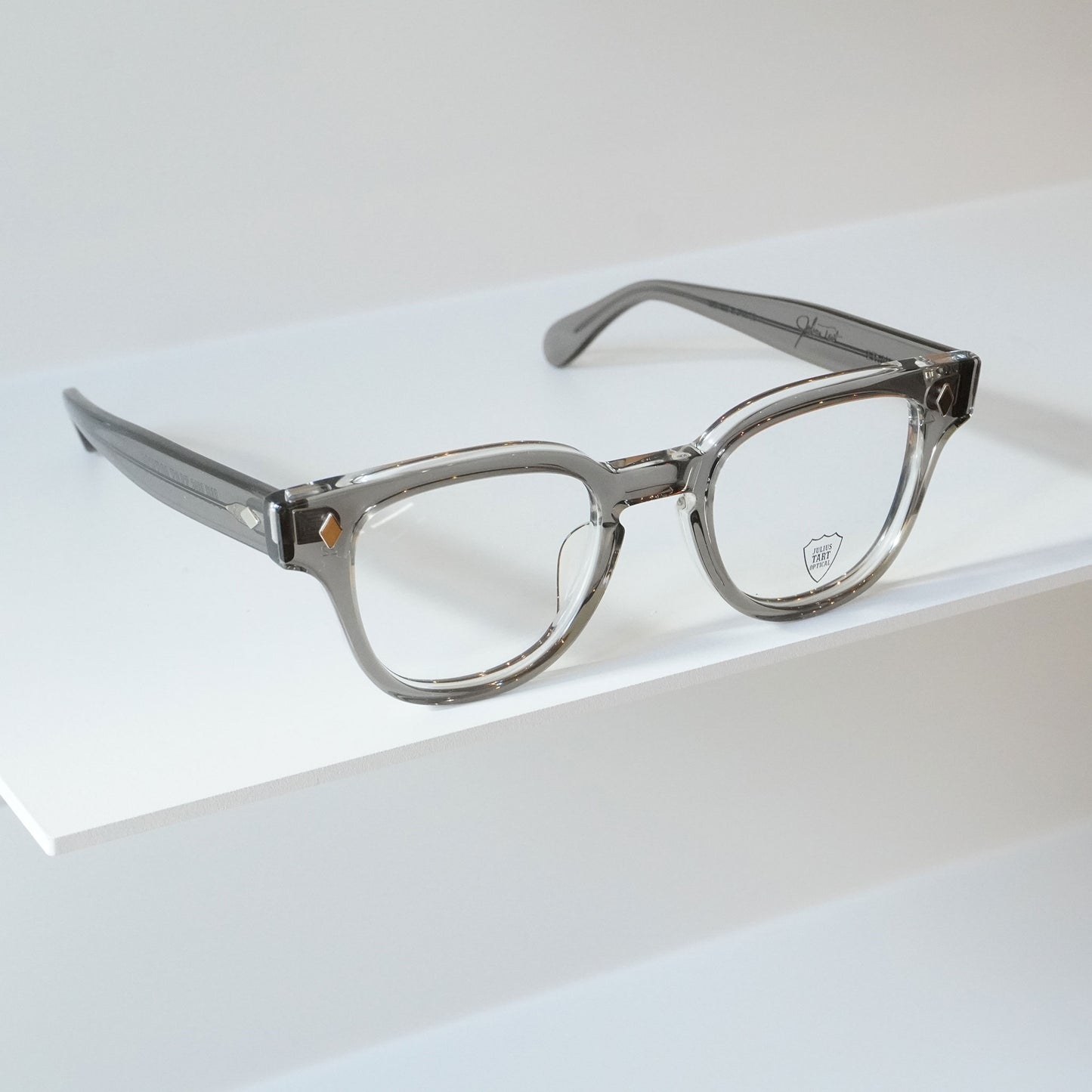 BRYAN 46 (GREY CRYSTAL 2)