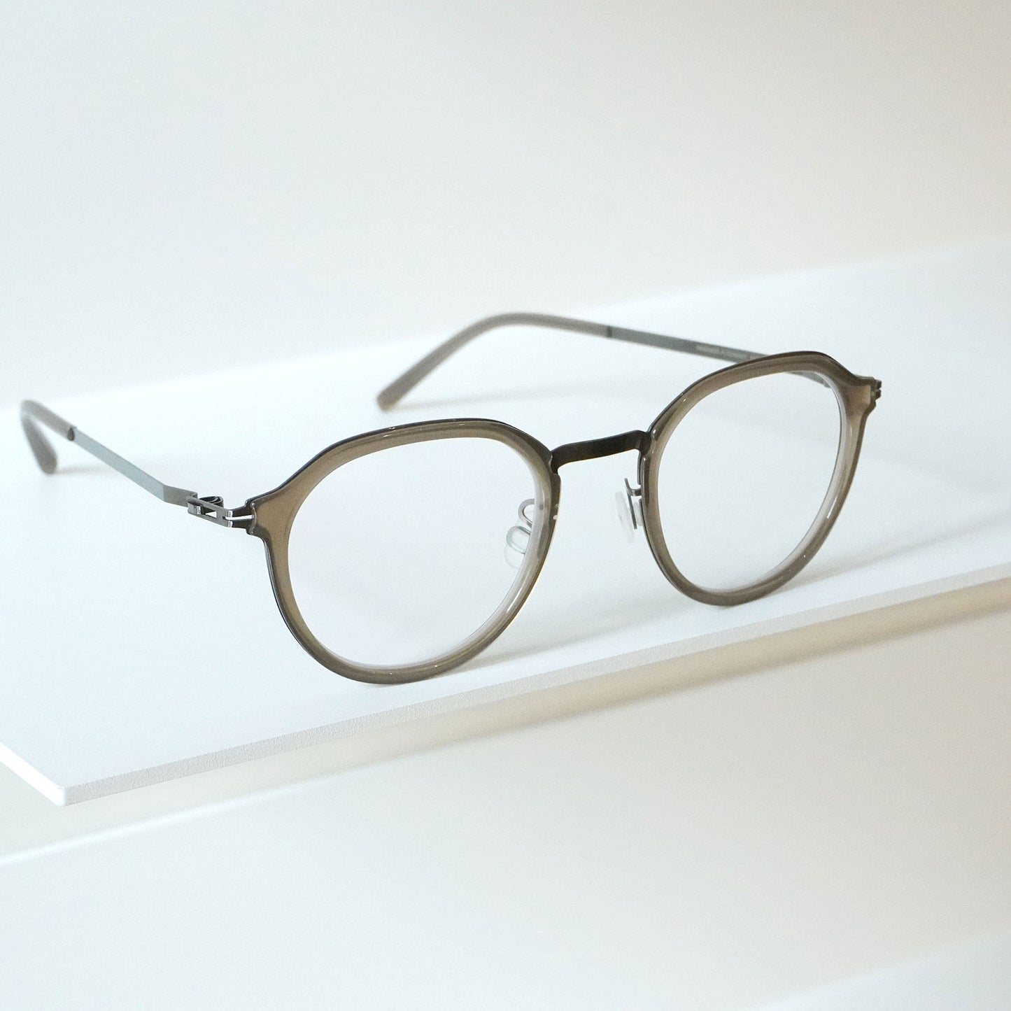 HALVAR (Shiny Graphite/Taupe)