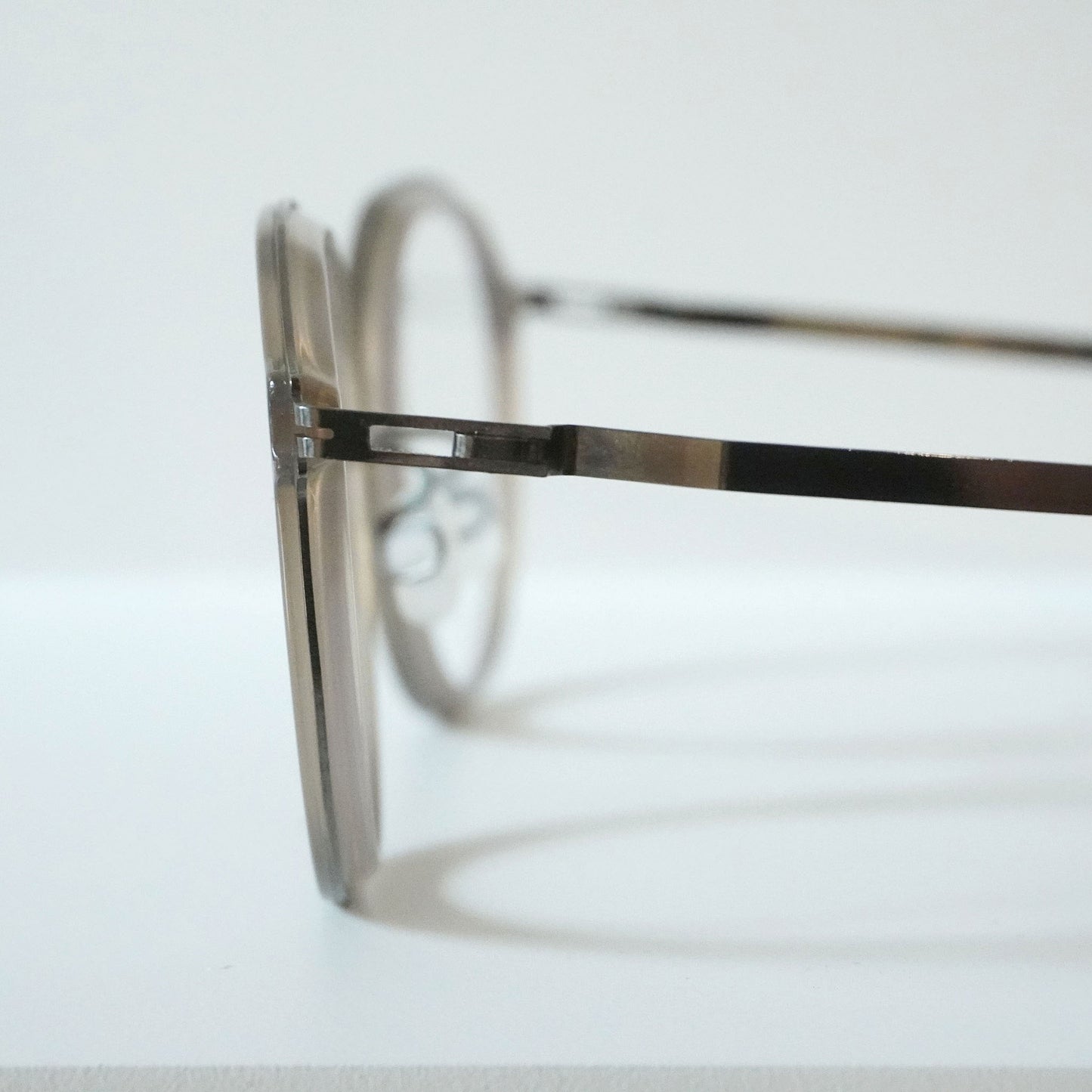 HALVAR (Shiny Graphite/Taupe)