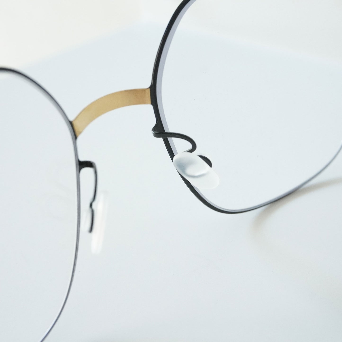 ISE (GOLD/JET BLACK)