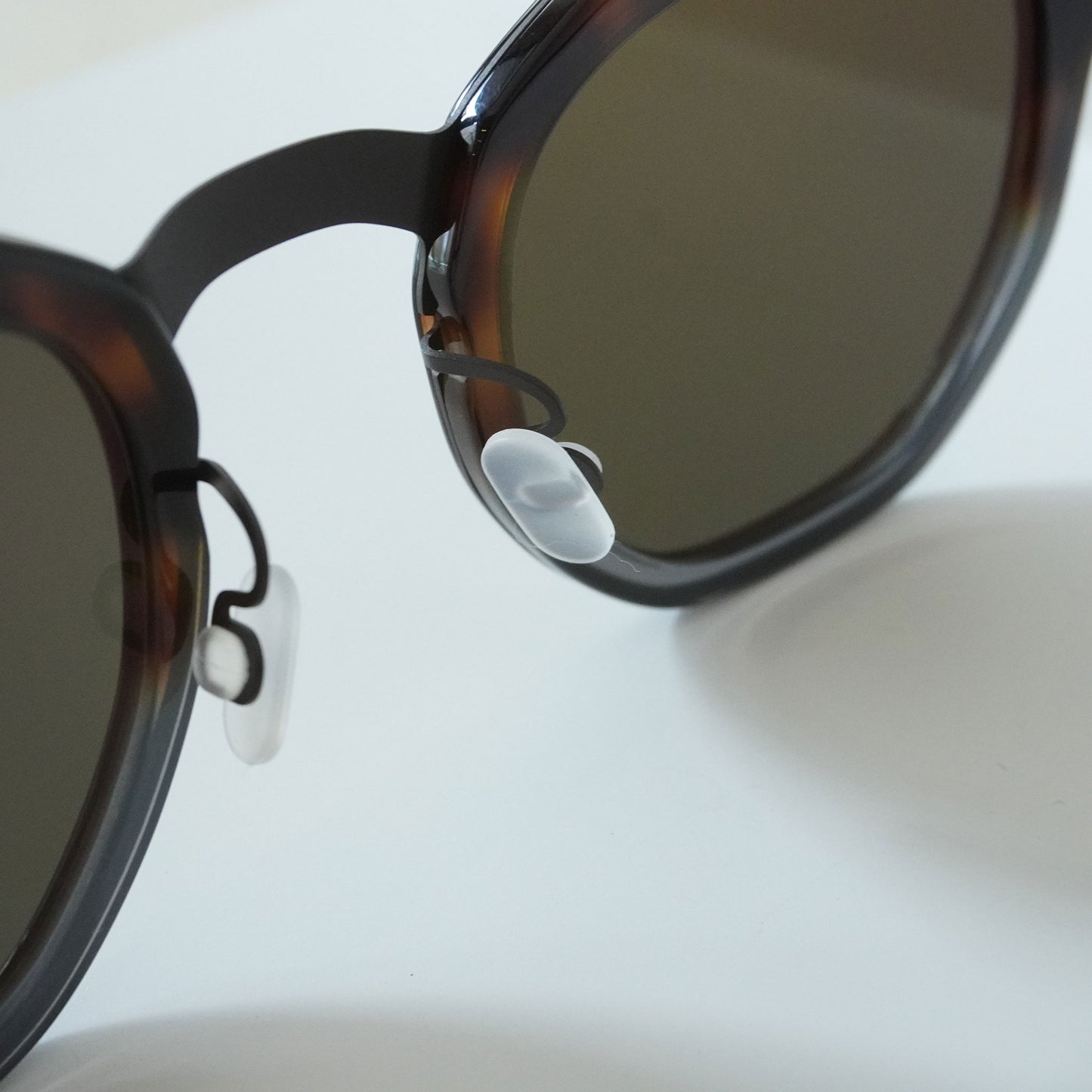 SAWYER (DARK BROWN/SANTIAGO GRADIENT RAWGREEN SOLID)