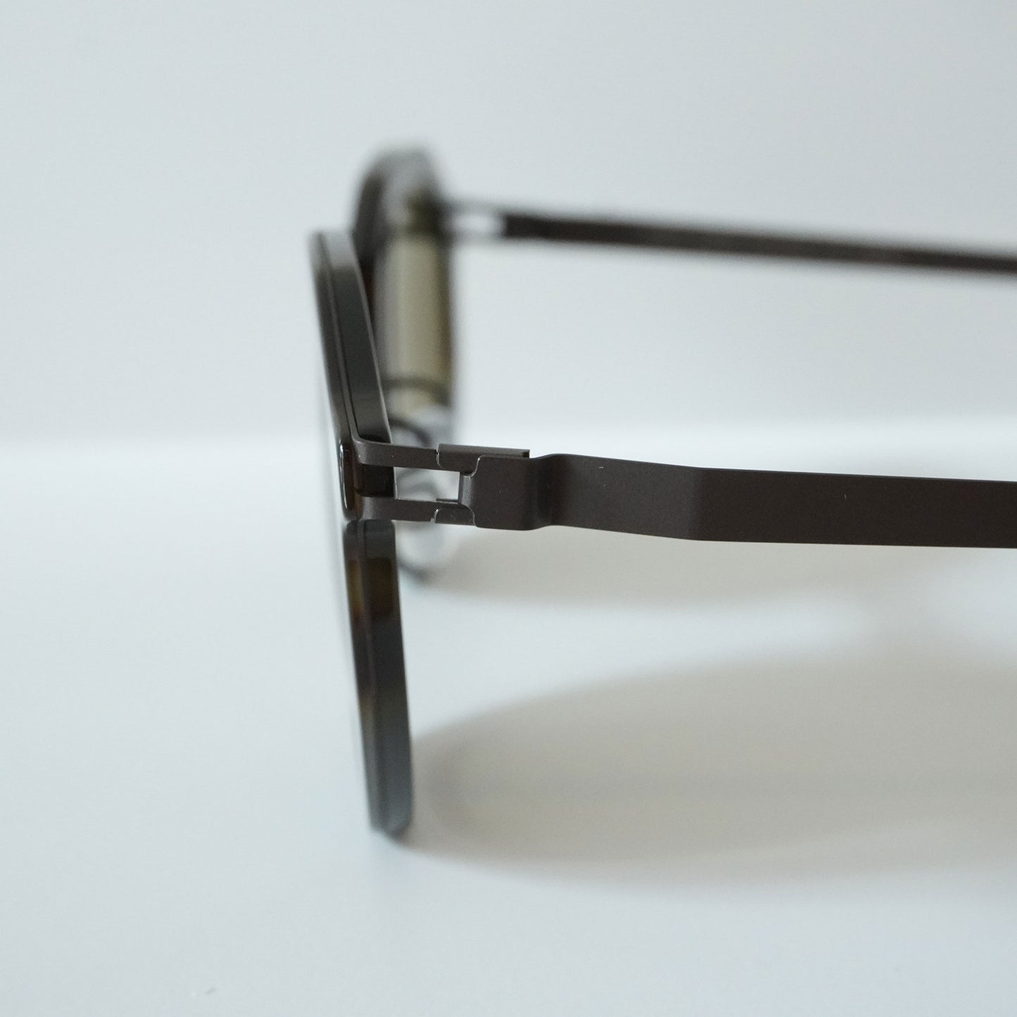 SAWYER (DARK BROWN/SANTIAGO GRADIENT RAWGREEN SOLID)