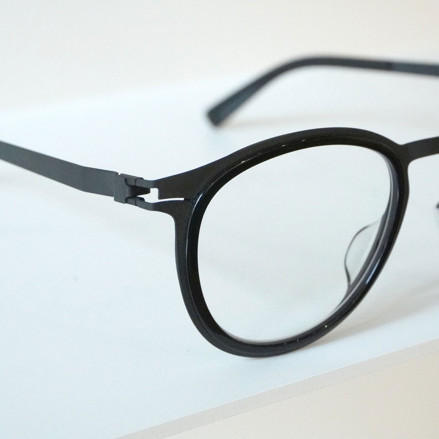 SIWA (Black/Black)