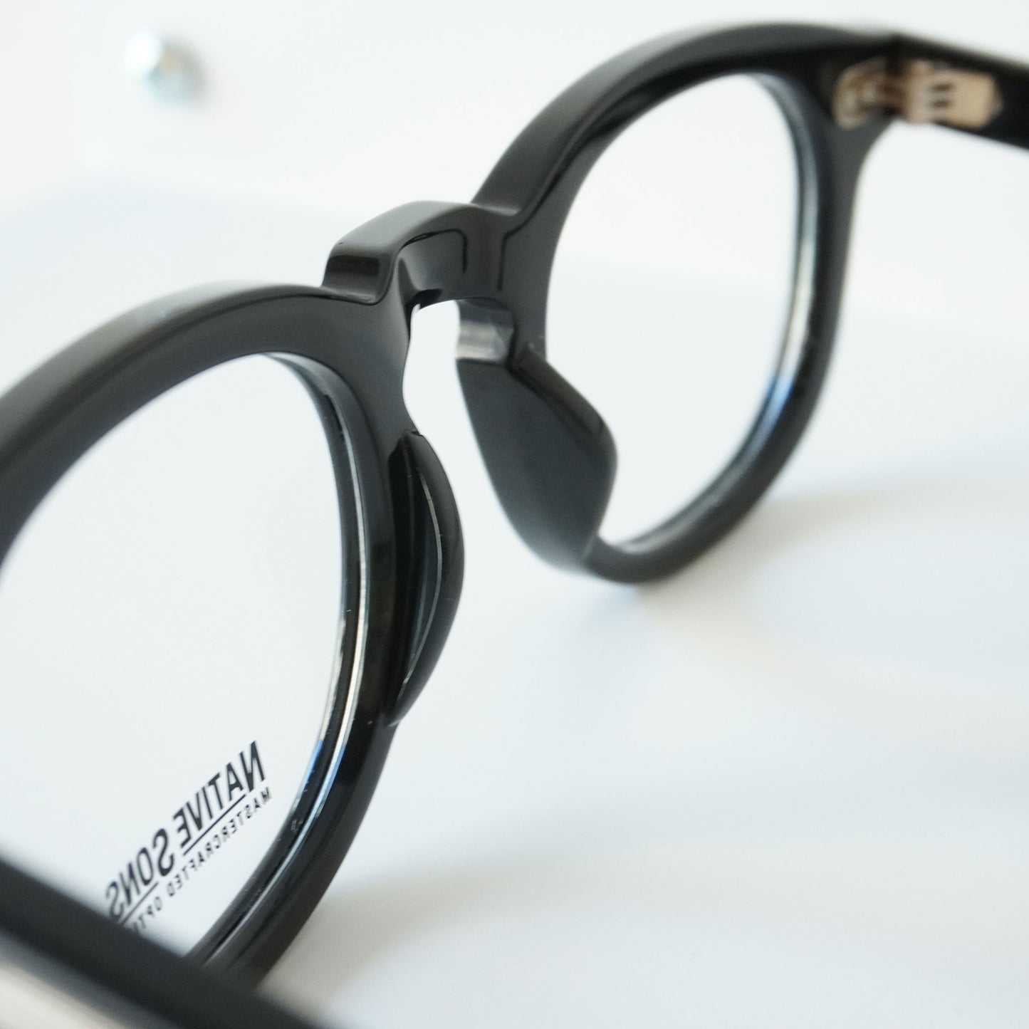 CARVER (Black)