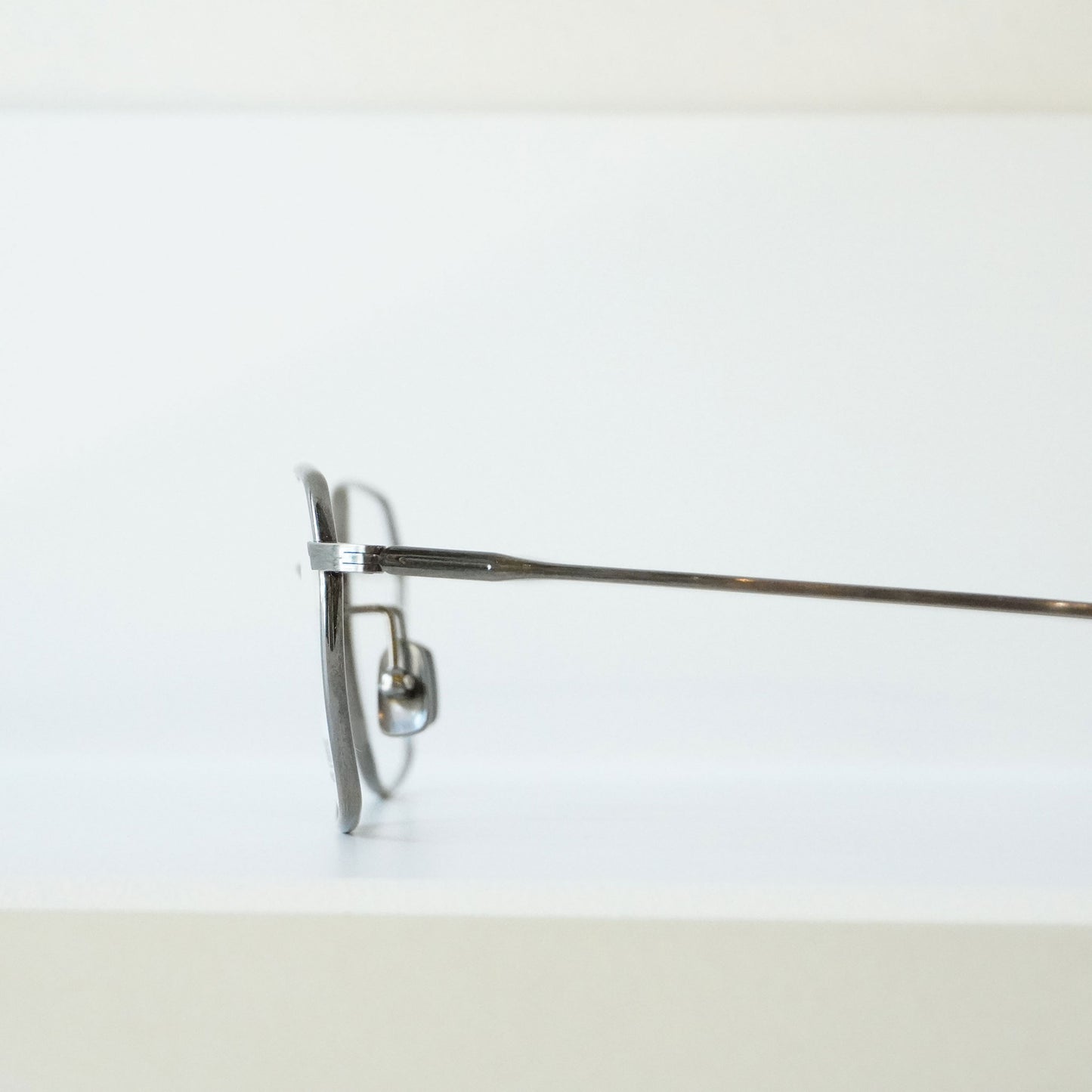 CHINO (Antique Silver)