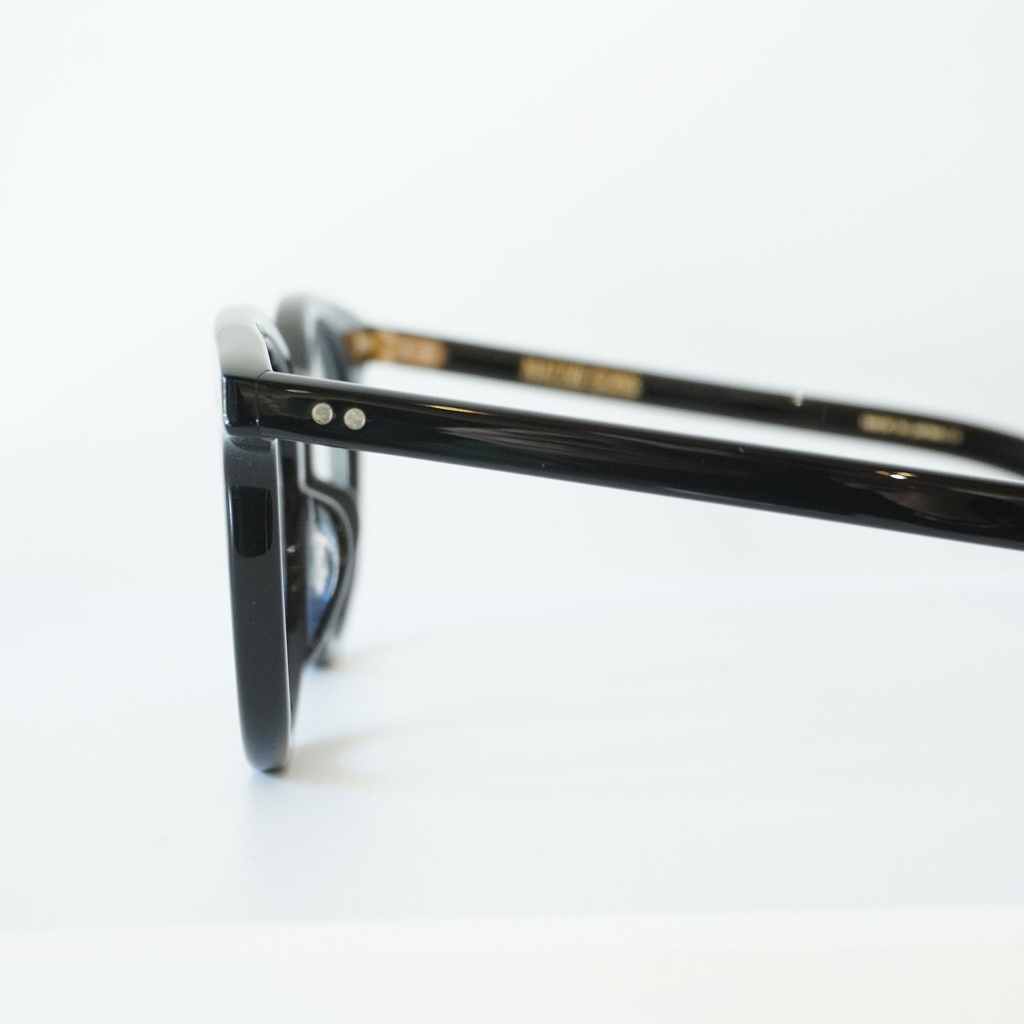 CLAYTON 45 (Black)
