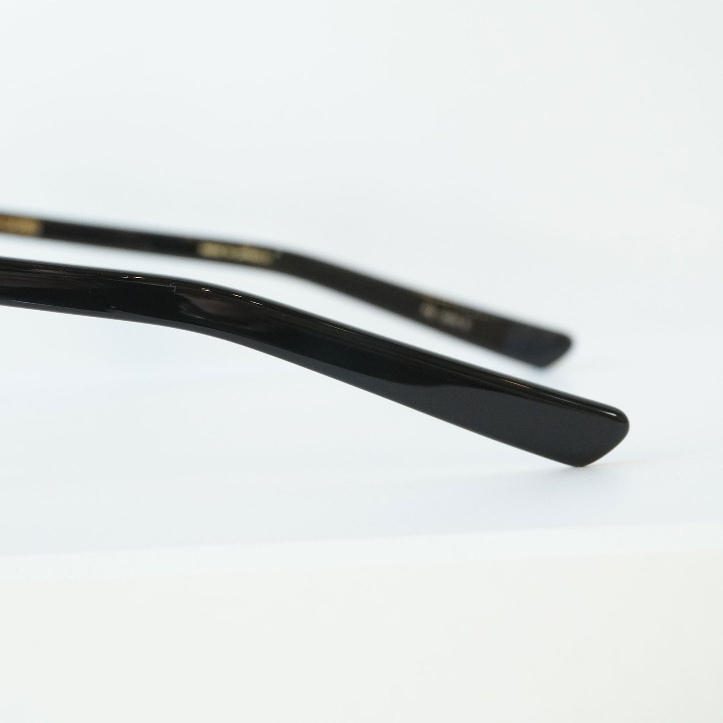 CLAYTON 45 (Black)
