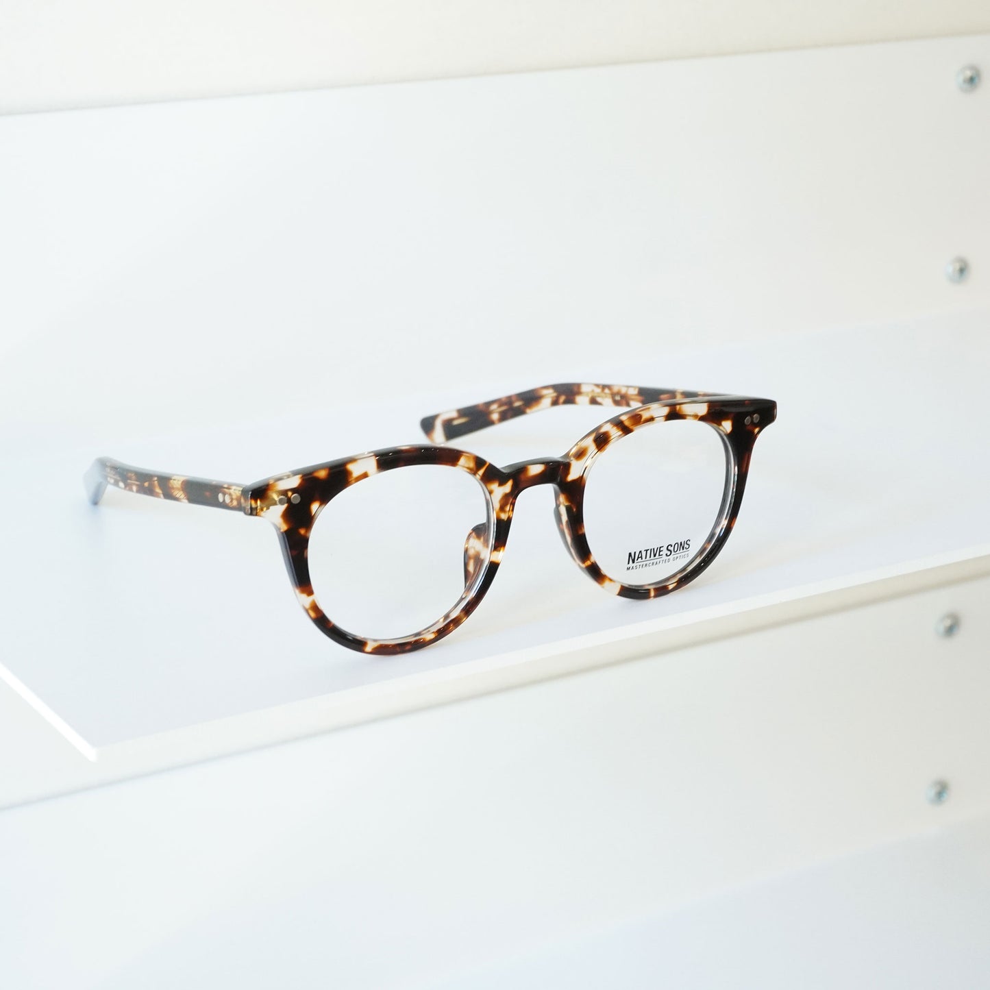 CLAYTON 45 (Honey Tortoise)