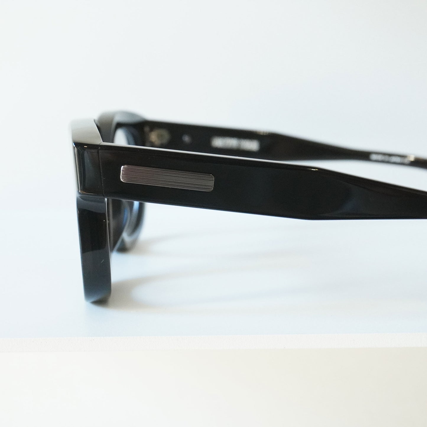 CONNOLLY (Black)