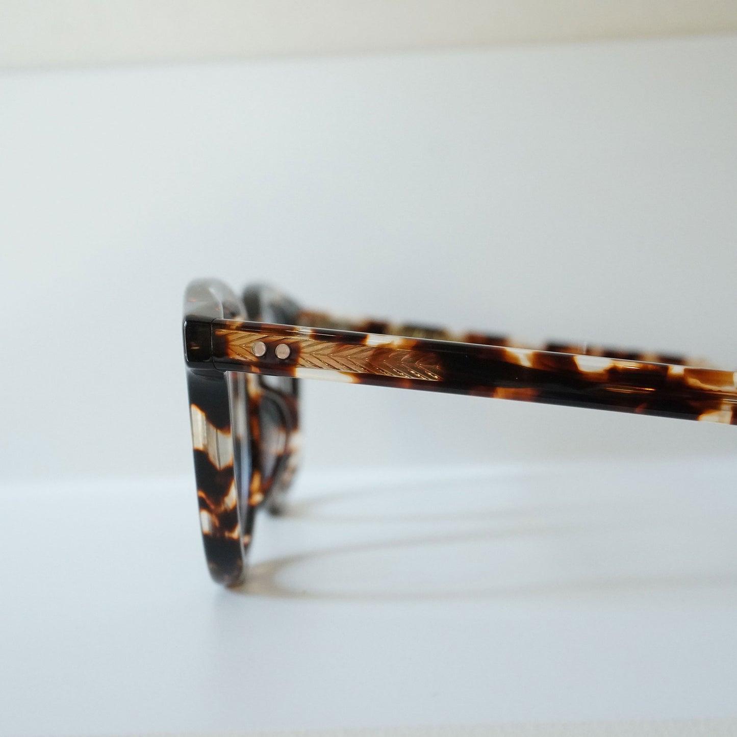 GUERRERO (HONEY TORTOISE)