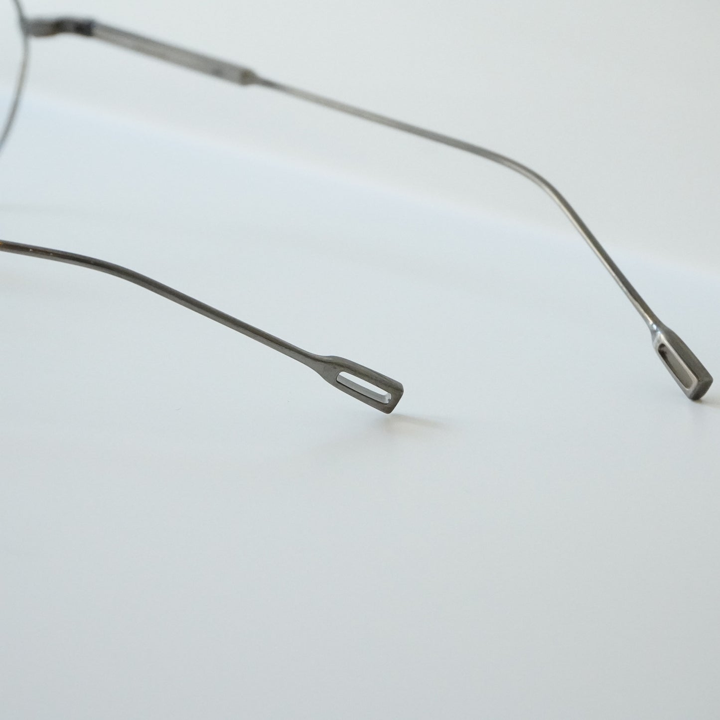 ROYSTON (Antique Silver)