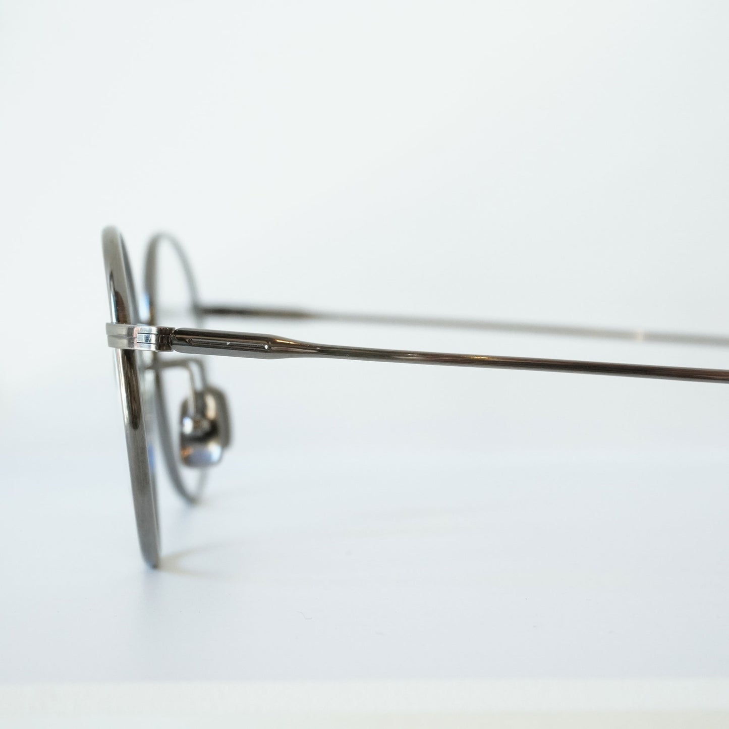SEEGER 47 (ANTIQUE SILVER)