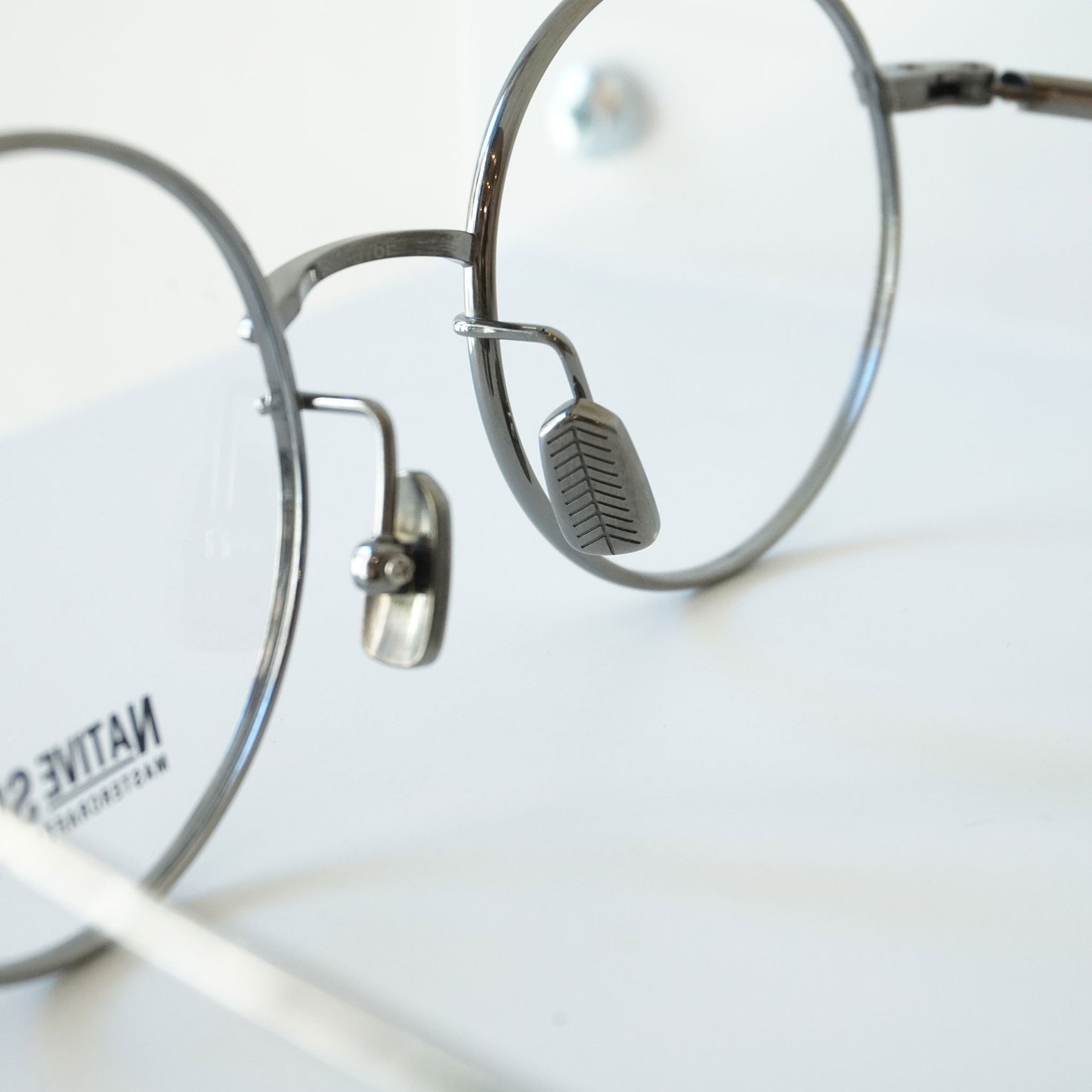 SEEGER 47 (ANTIQUE SILVER)