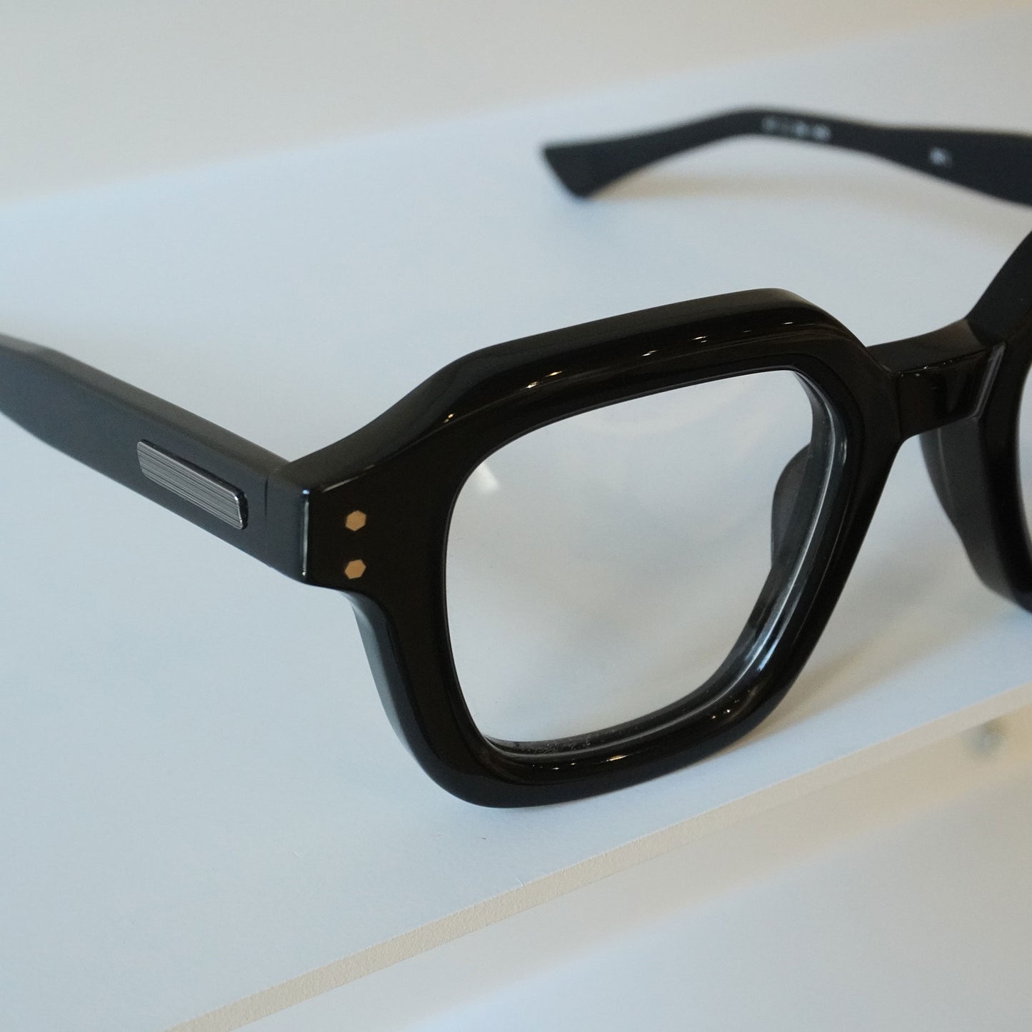 TRINITY (BLACK)