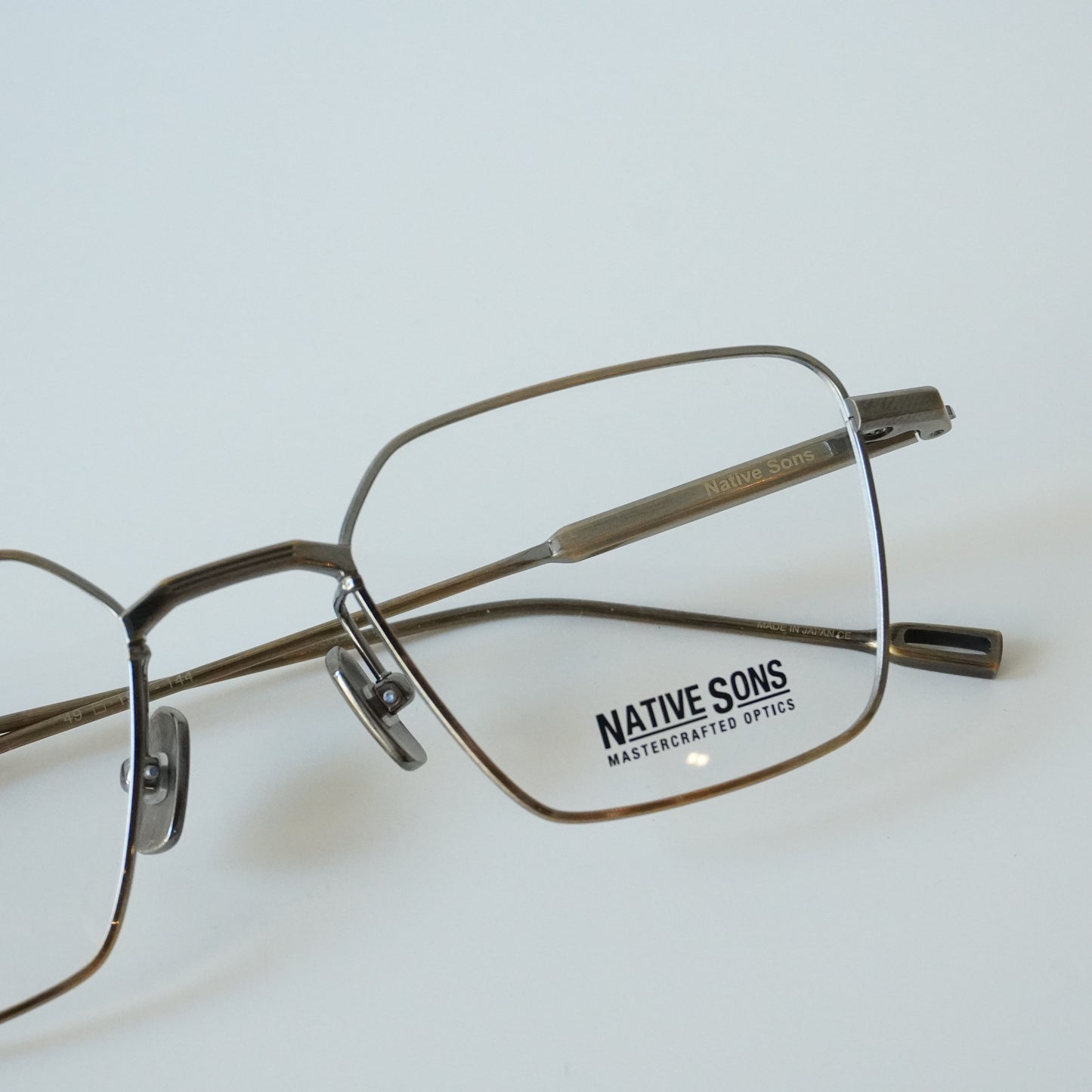 YEAGER (ANTIQUE GOLD)