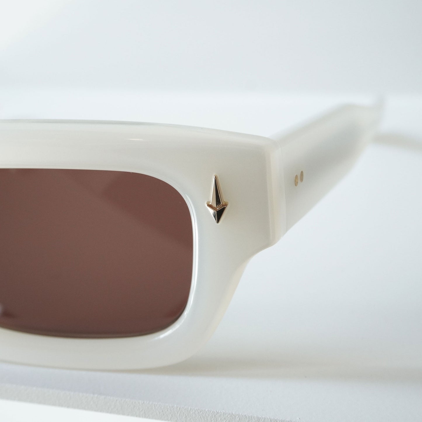 GEVAUDAN (Pearl White)