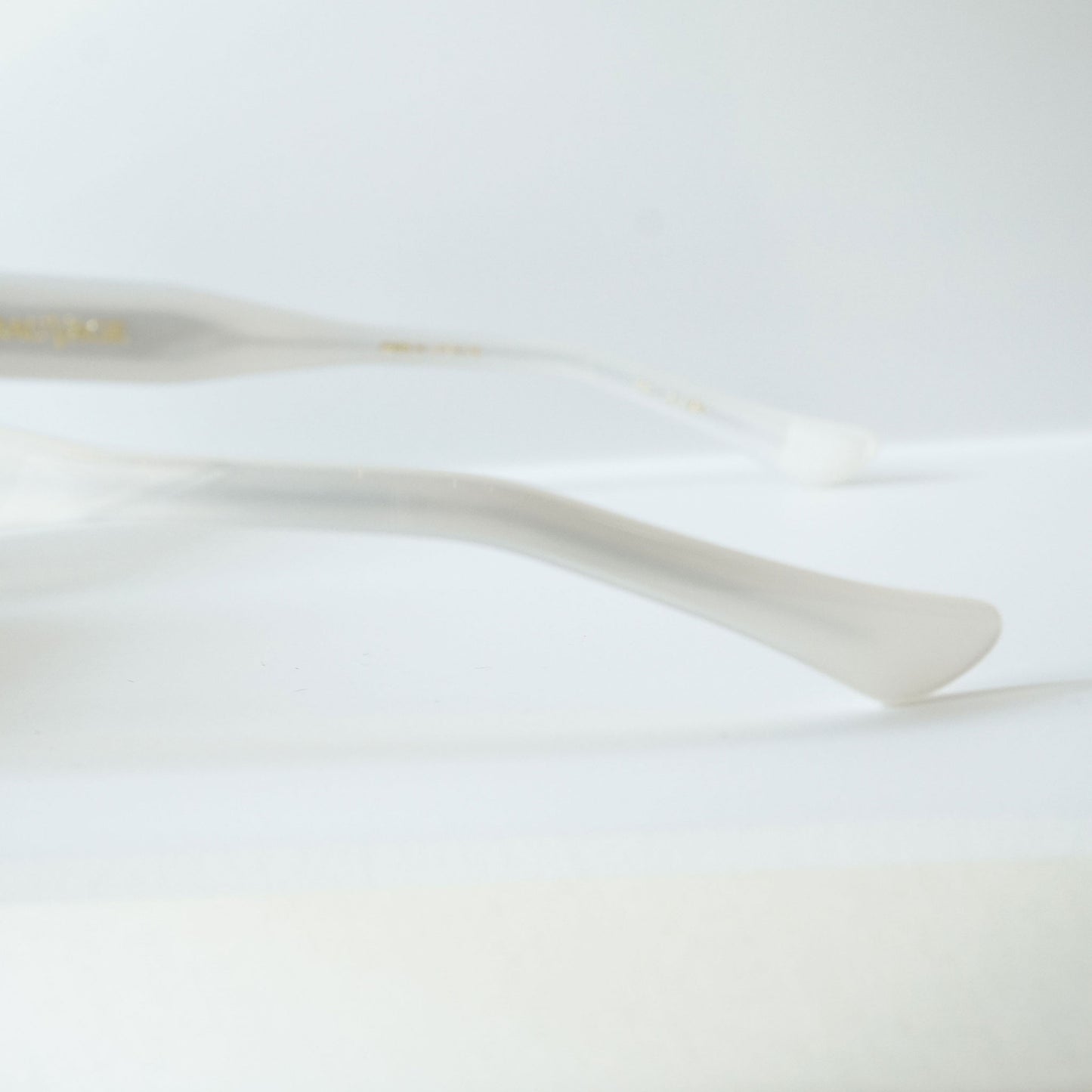 GEVAUDAN (Pearl White)