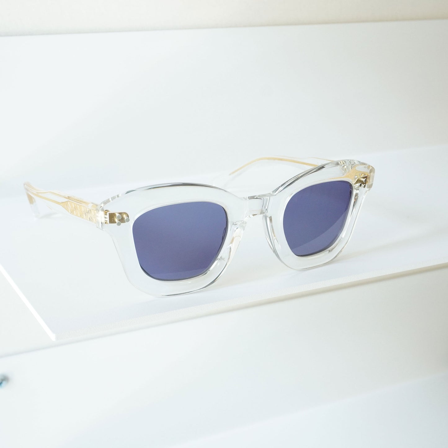REPUBLIQUE SUN (Clear Crystal)
