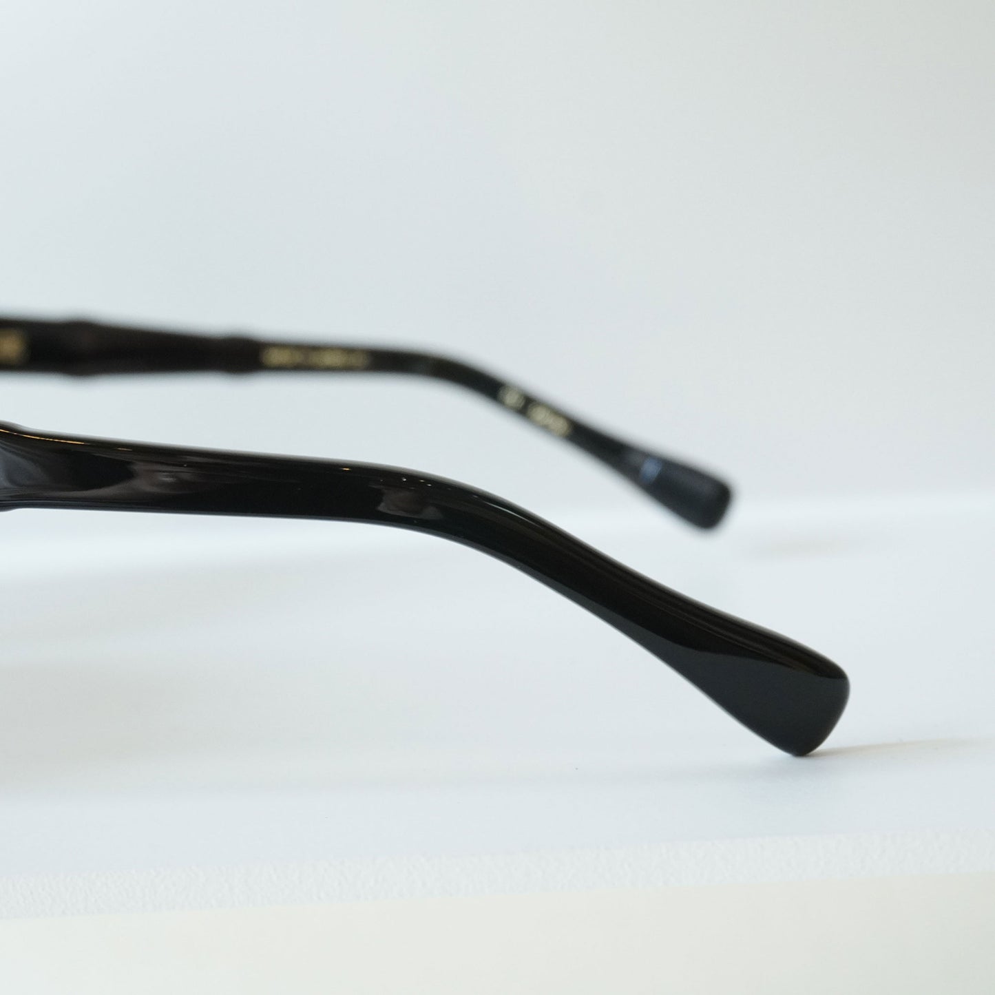 SIMONE (Black)