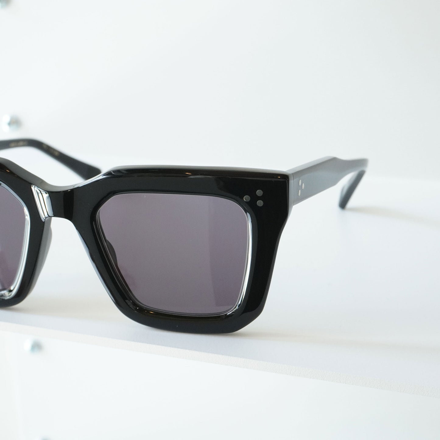 VARDA (BLACK)