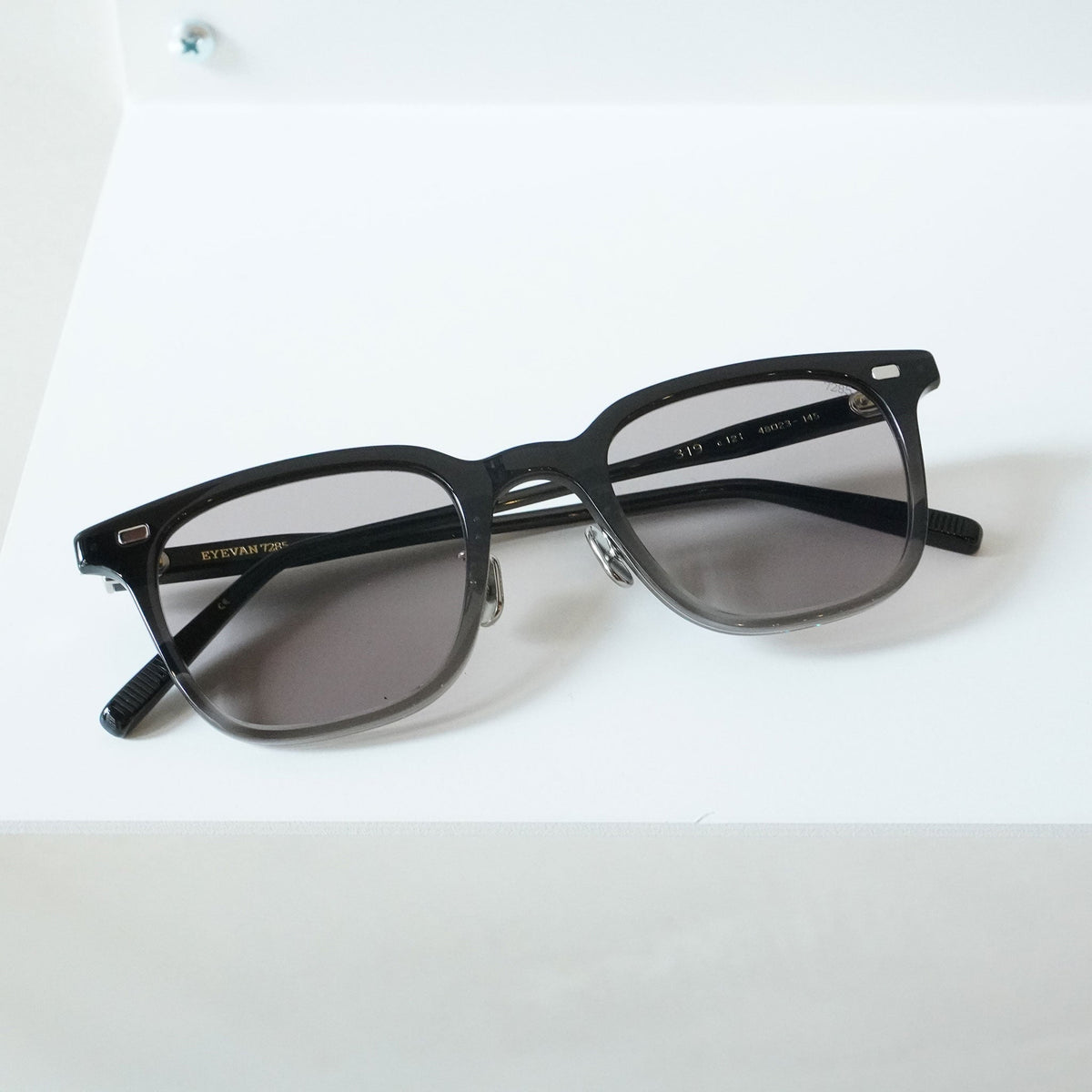 EYEVAN7285人気モデル「319」芸能人も愛用する話題のメガネ 