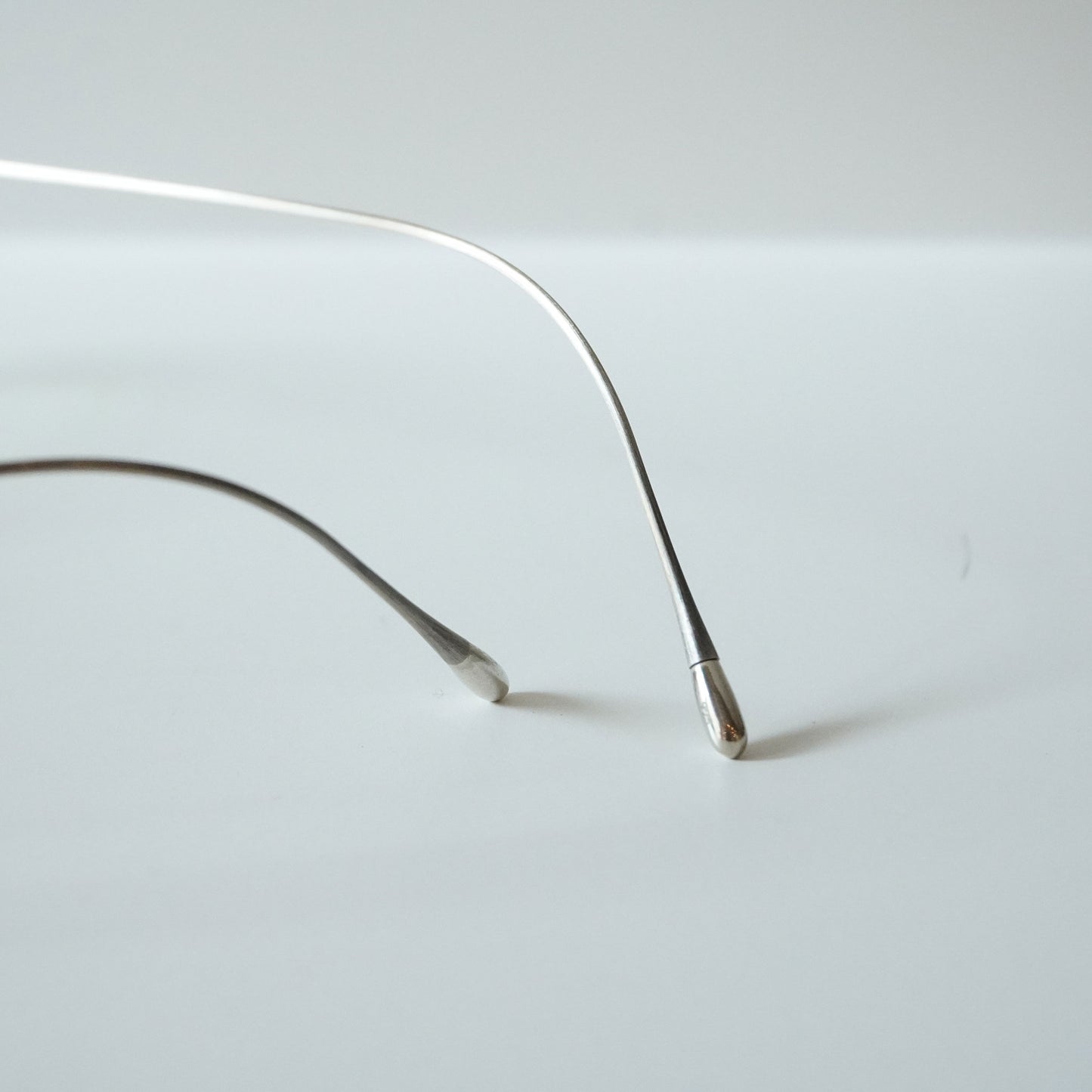 NO.5 A 46 (21S - SILVER SMOKED)