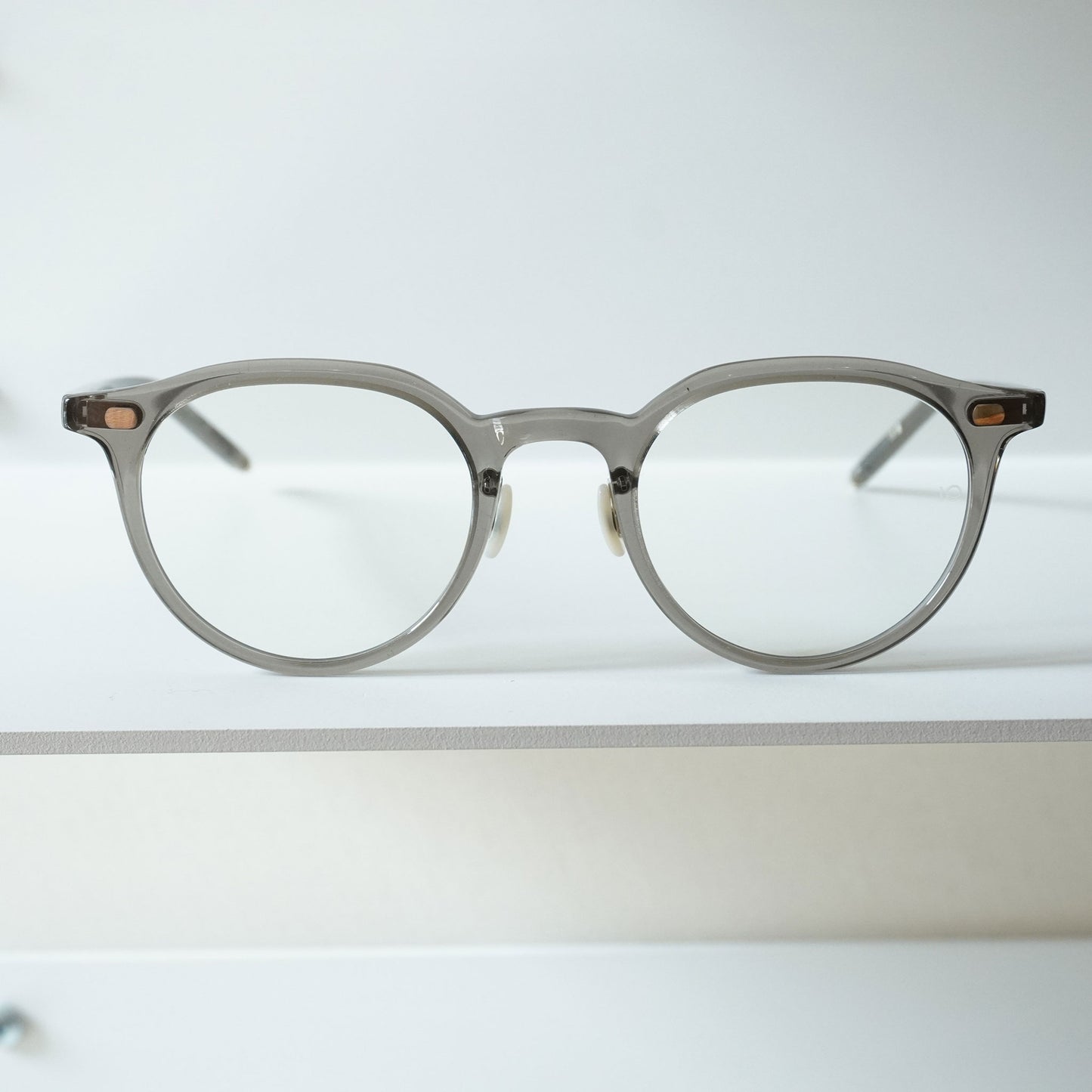 NO.6 Ⅲ (1011S - CHACOAL GRAY)