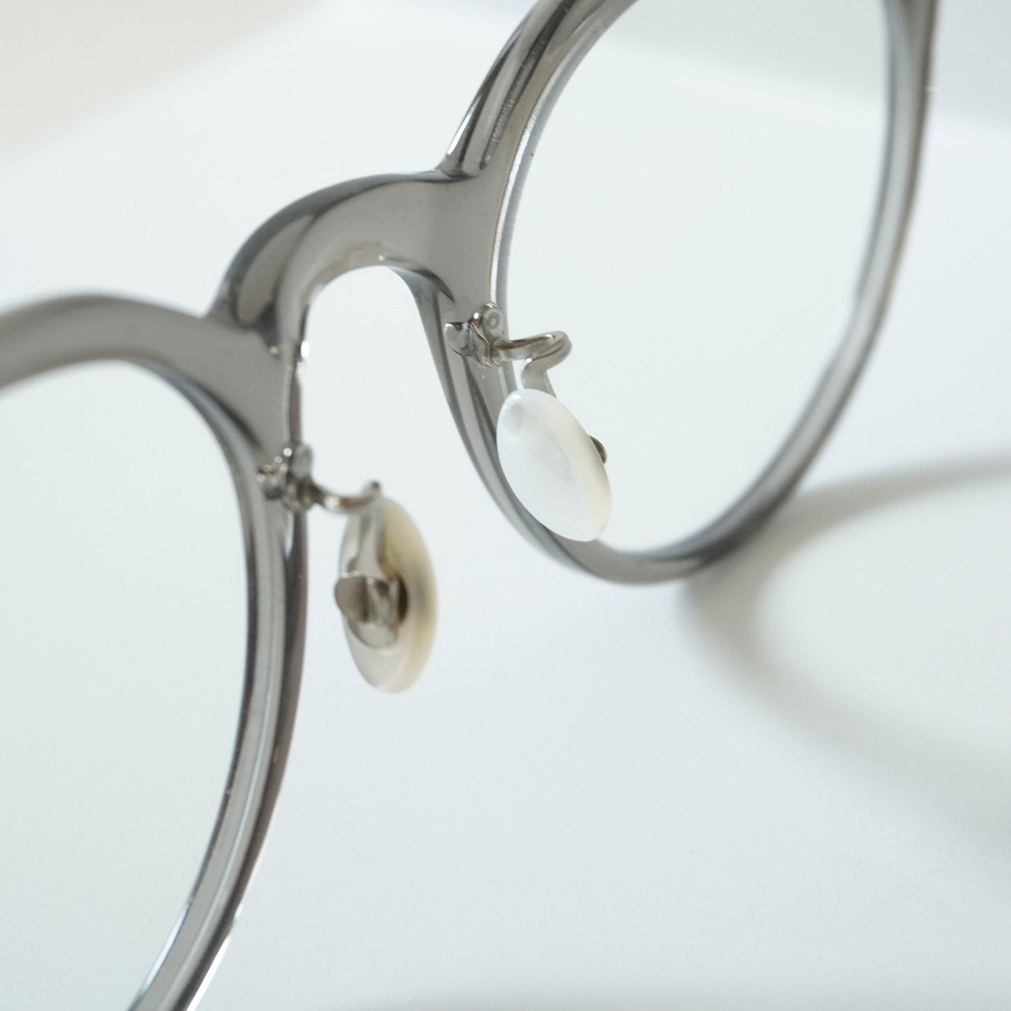 NO.6 Ⅲ (1011S - CHACOAL GRAY)