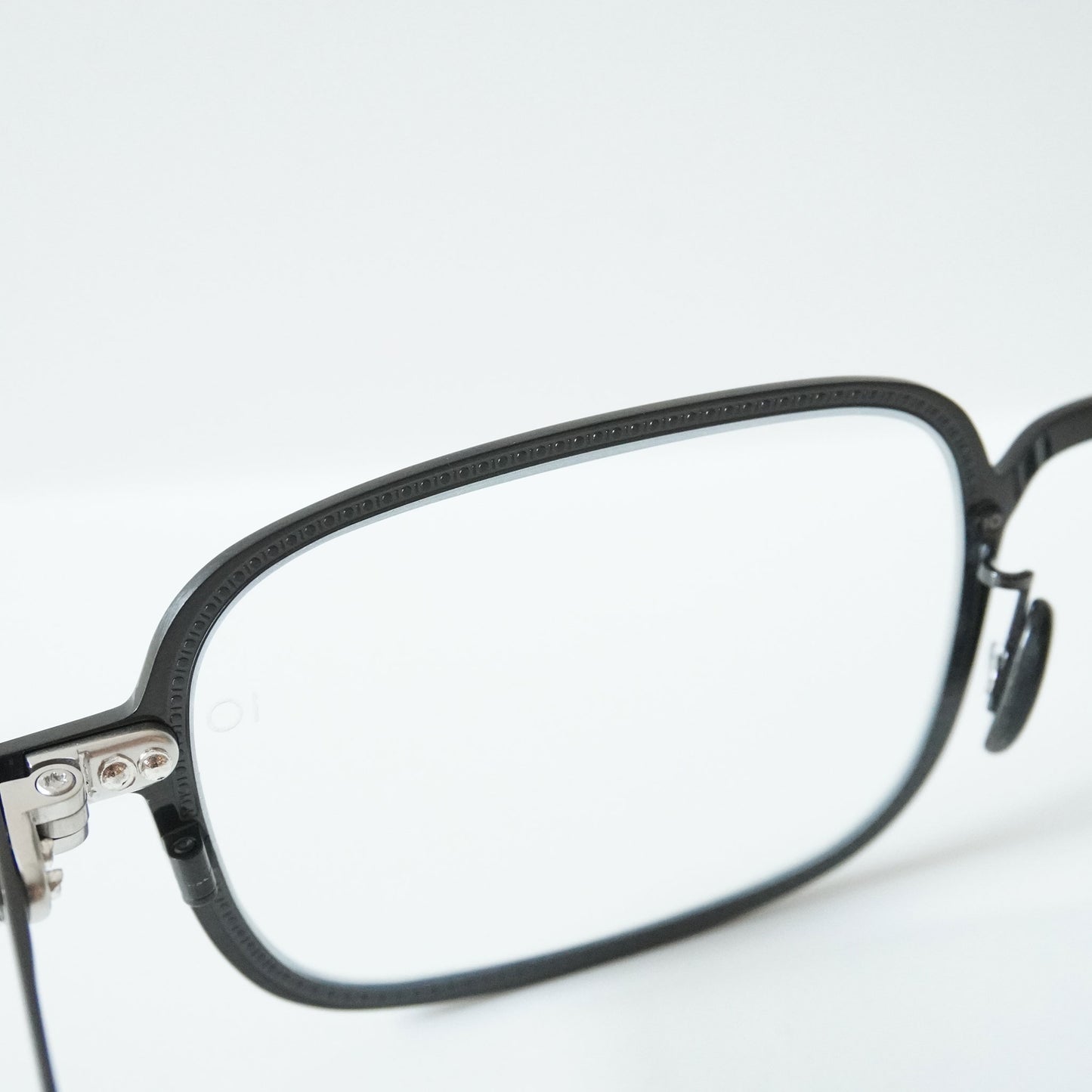 NO.8 V (15S - SHIRRING BLACK)