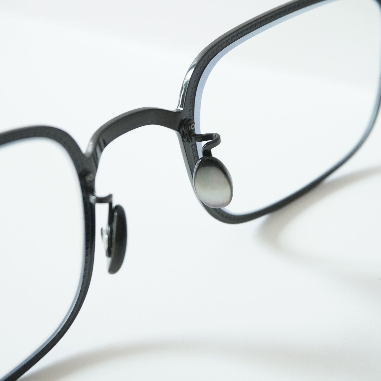 NO.8 V (15S - SHIRRING BLACK)