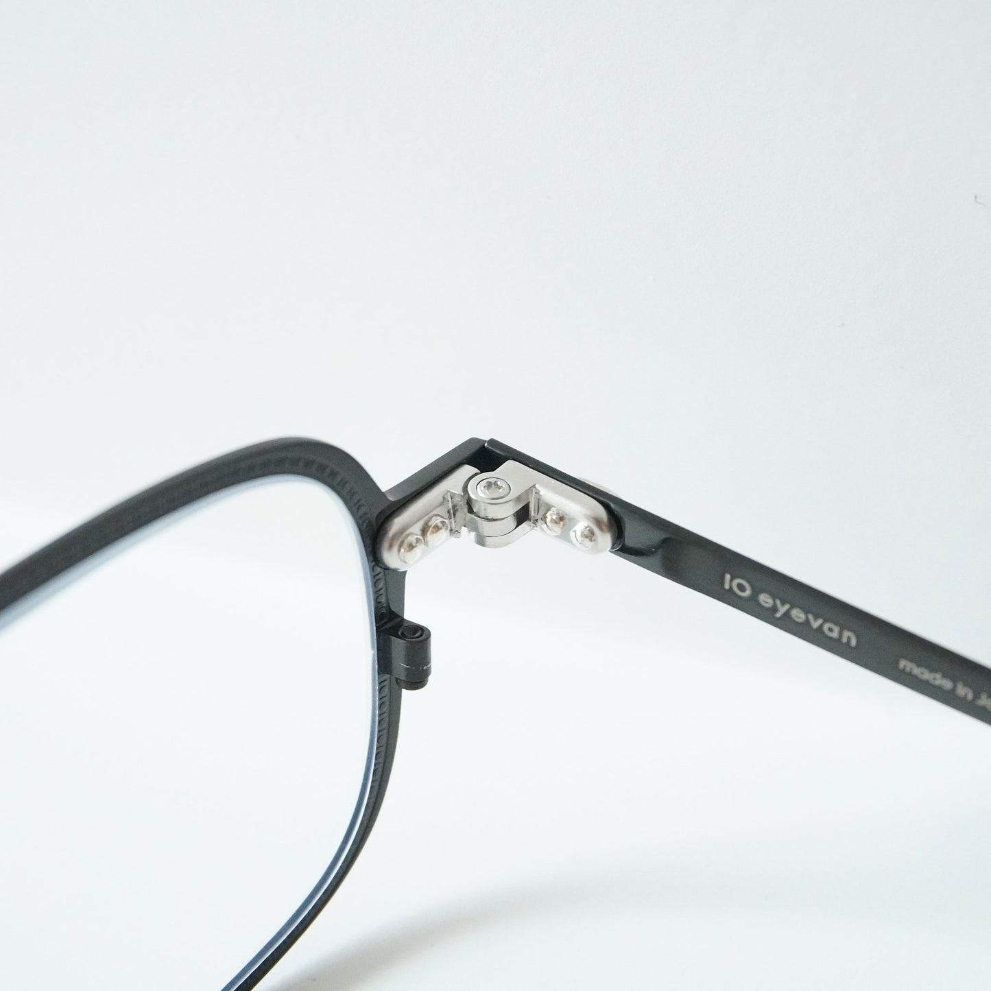 NO.8 V (15S - SHIRRING BLACK)