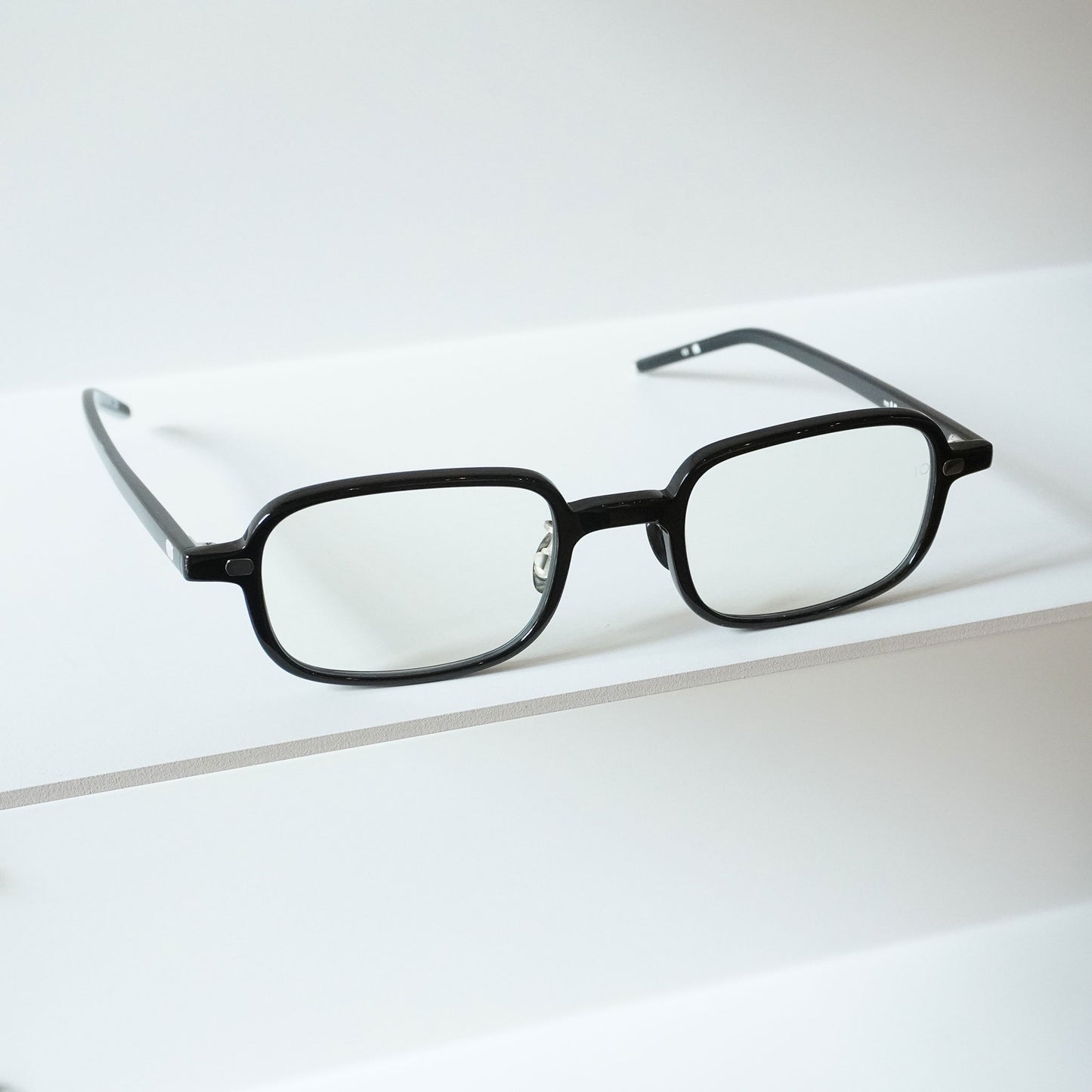 NO.8 Ⅲ (1002S - BLACK)