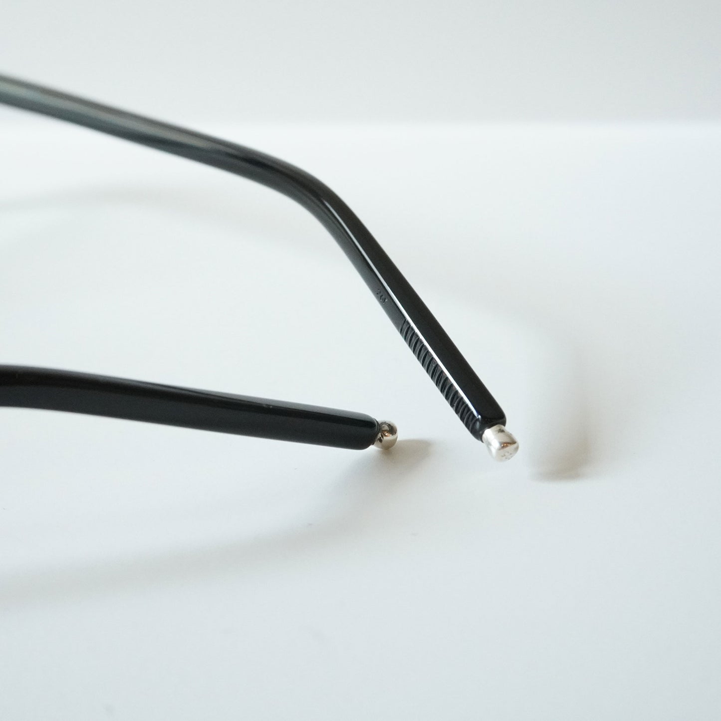NO.8 Ⅲ (1002S - BLACK)