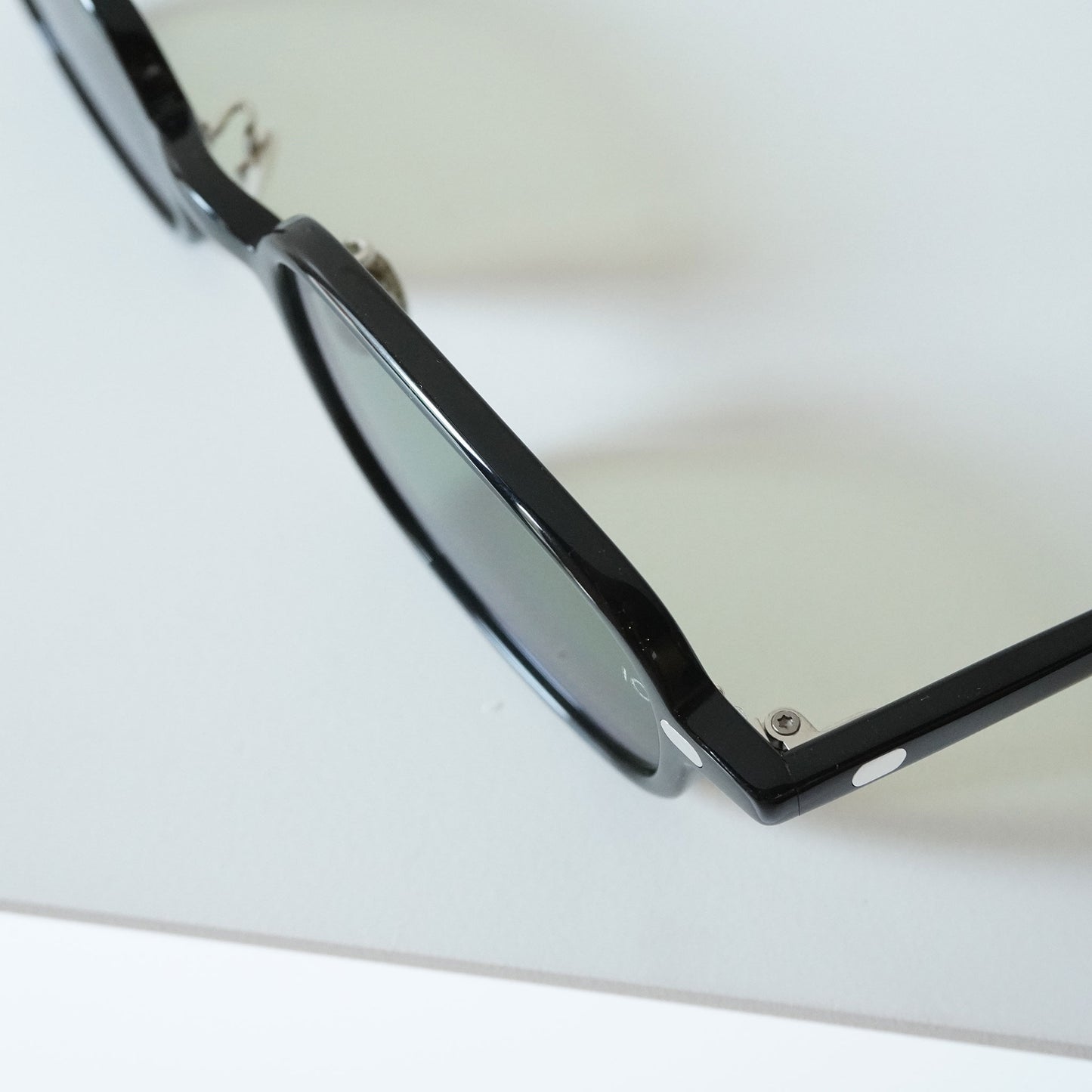 NO.8 Ⅲ (1002S - BLACK)