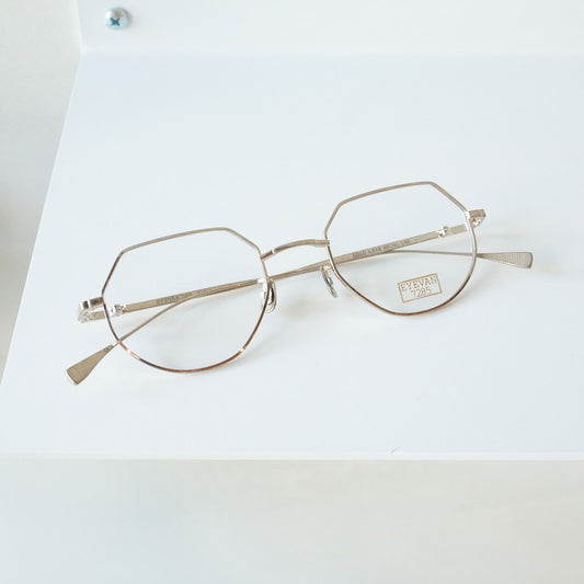 1010 48 (819 - VINTAGE SILVER)