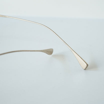 1010 48 (819 - VINTAGE SILVER)