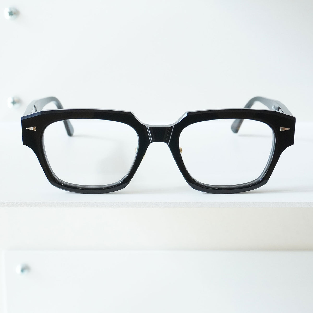 RIVOLI WITH PAD (BLACK)