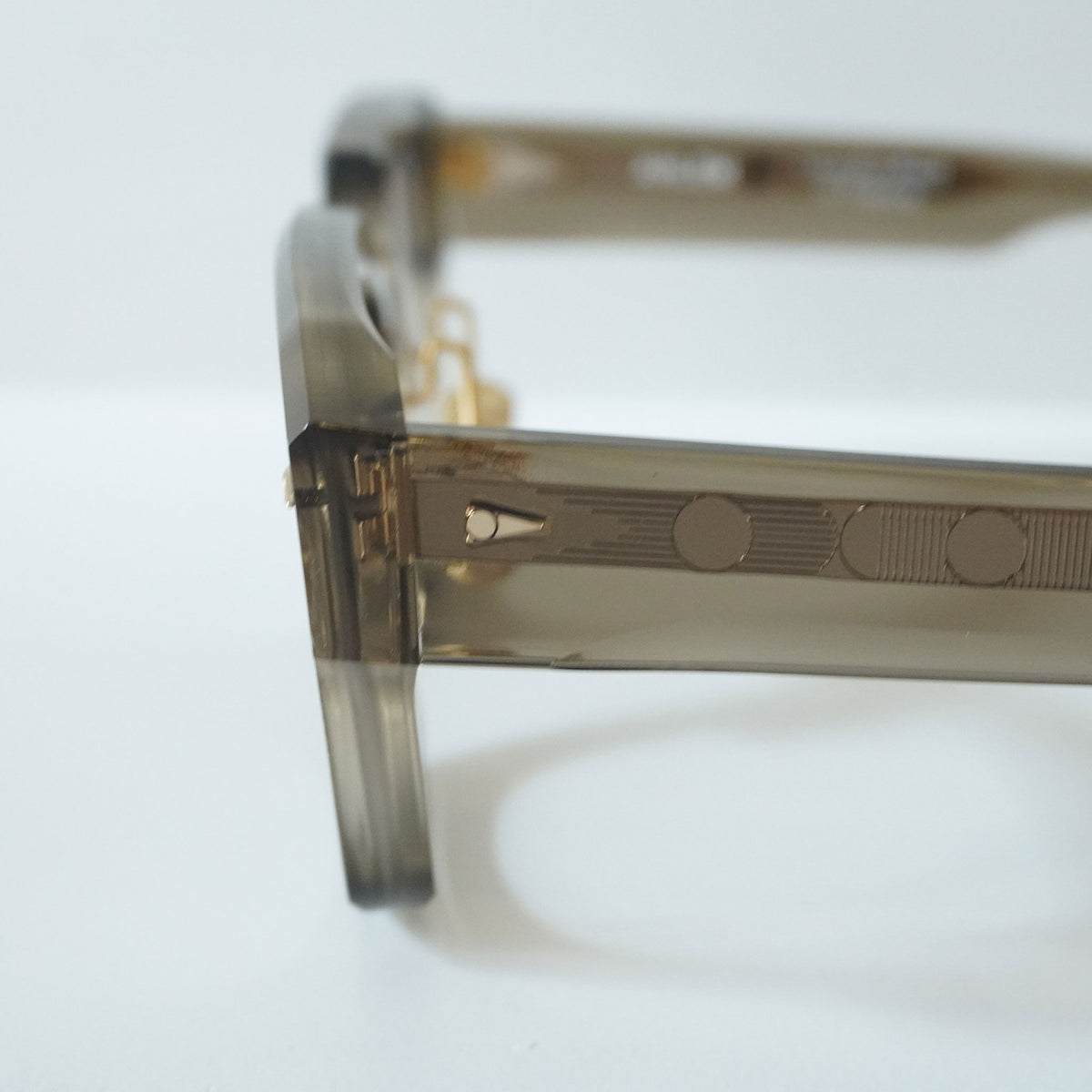 RIVOLI WITH PAD (SMOKEDLIGHT)